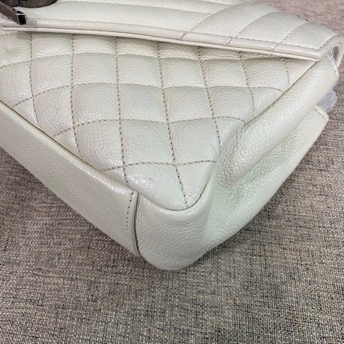 【預訂貨品】YSL白色郵差包 