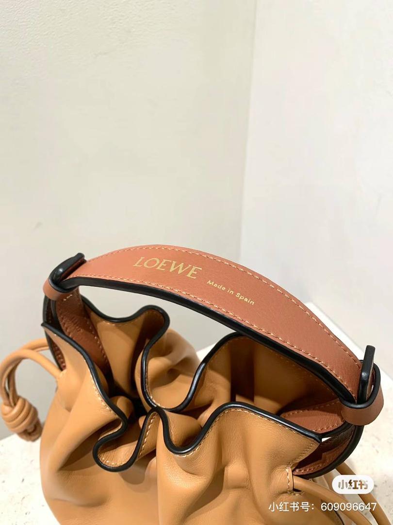 Loewe 罗意威 Flamenco Nano 纳帕小牛皮手提包