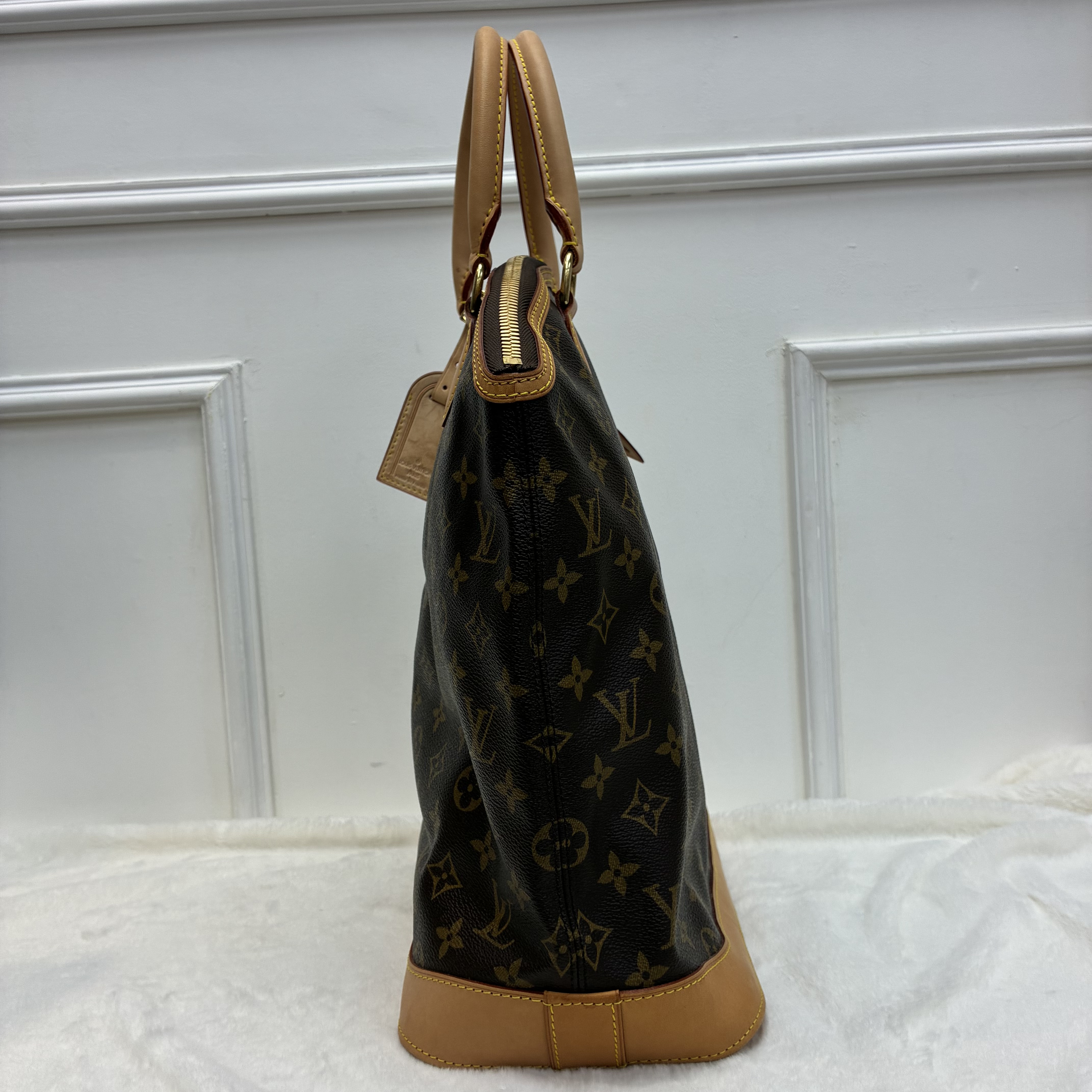 Louis Vuitton Monogram Lockit Vertical 