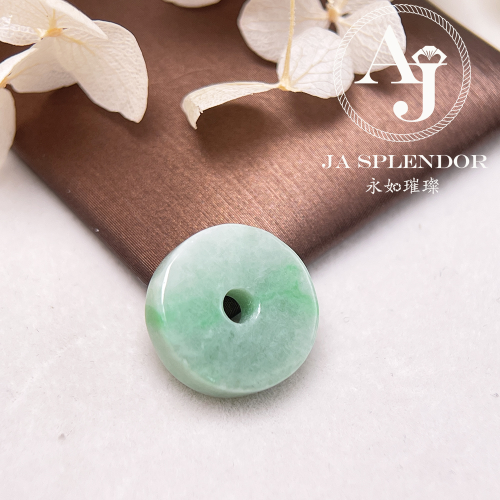 JN-3153 天然翡翠A玉 飄綠圓柱形小平安扣