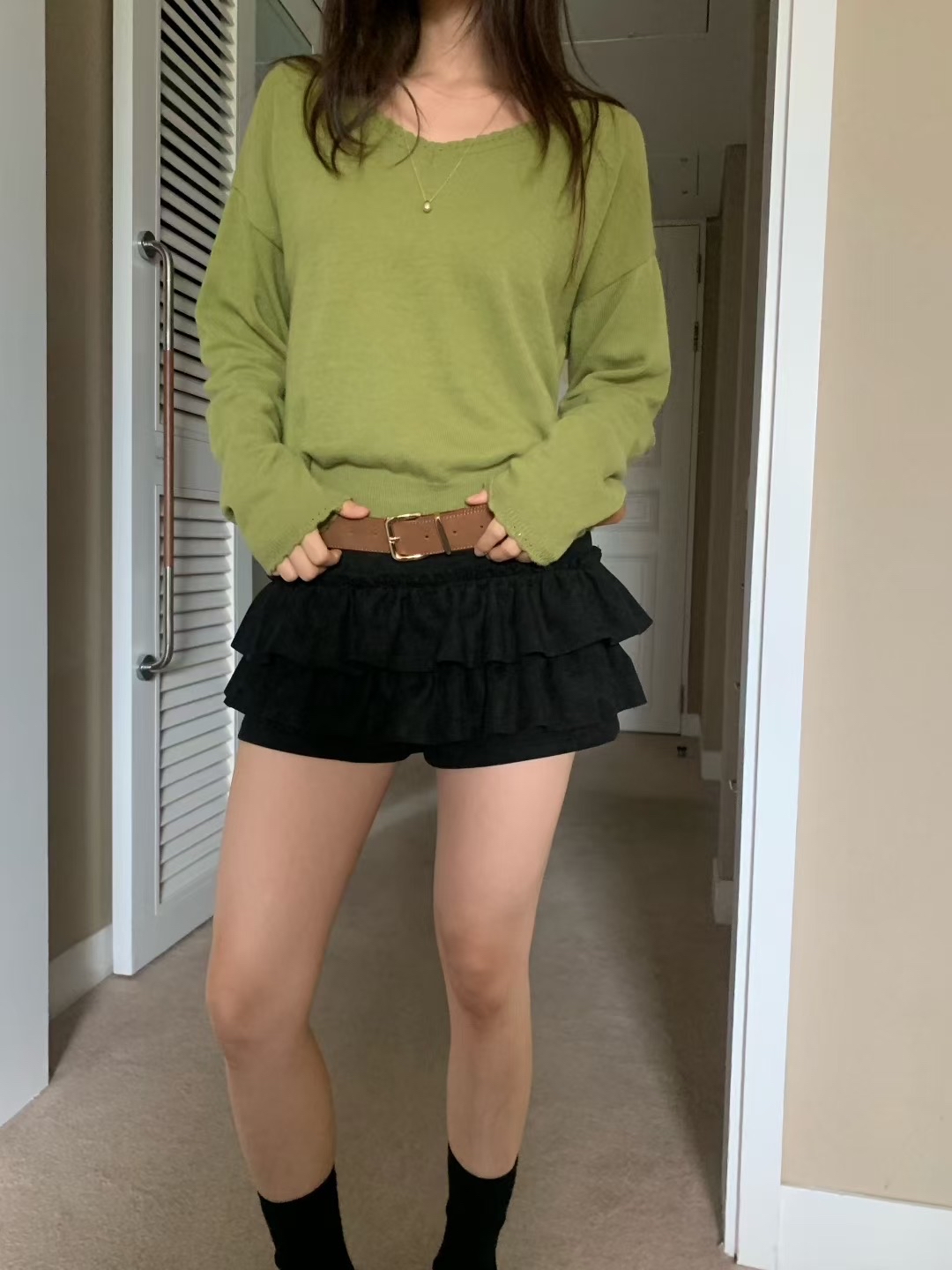 絨面荷葉邊蛋糕短裙褲(三色入)