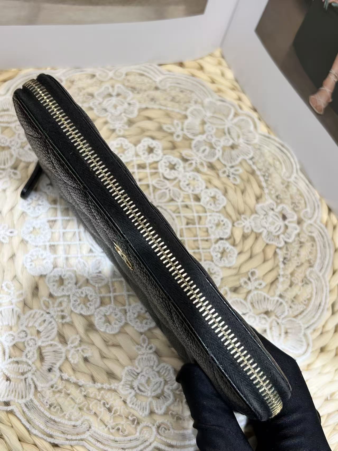 Chanel 荔枝牛皮長銀包