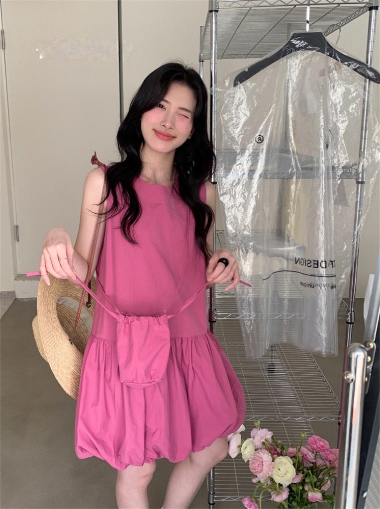 Agnes Puffy Dress free small crossbody bag 韩系减龄甜美背心花苞连衣裙配送🎁同色包包 ( 3 colours )