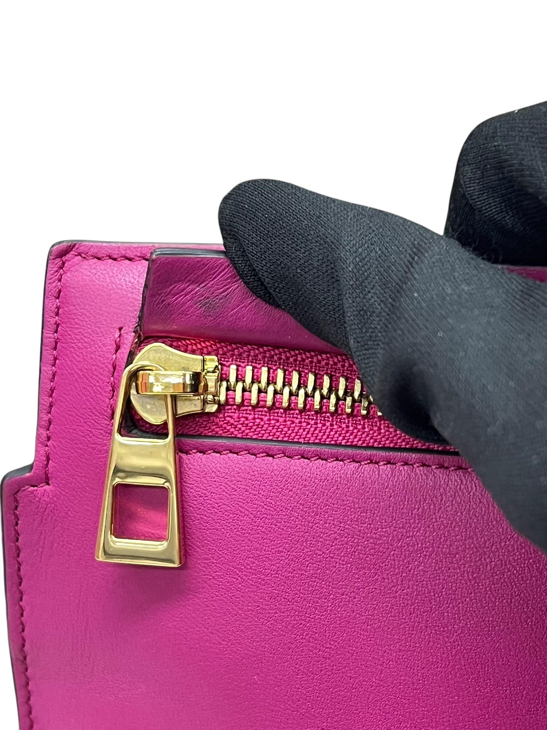 Pre-Owned LOEWE Anagram T Pouch / Product Code: 072907