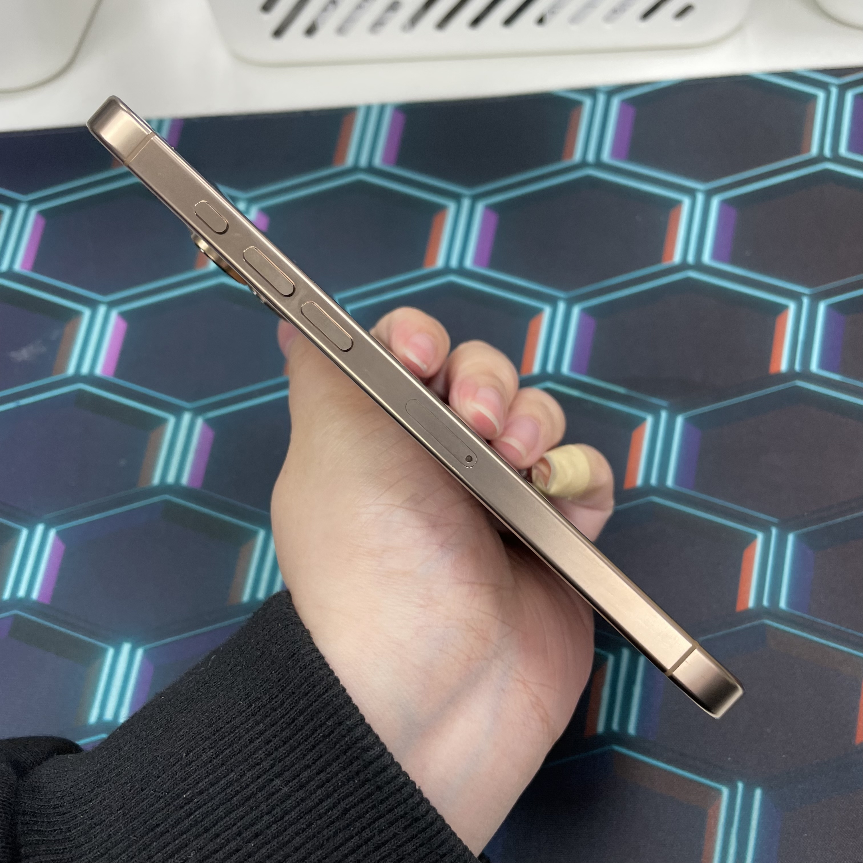 *6081 16 Promax 勁靚機 512GB 電94 沙色 gold