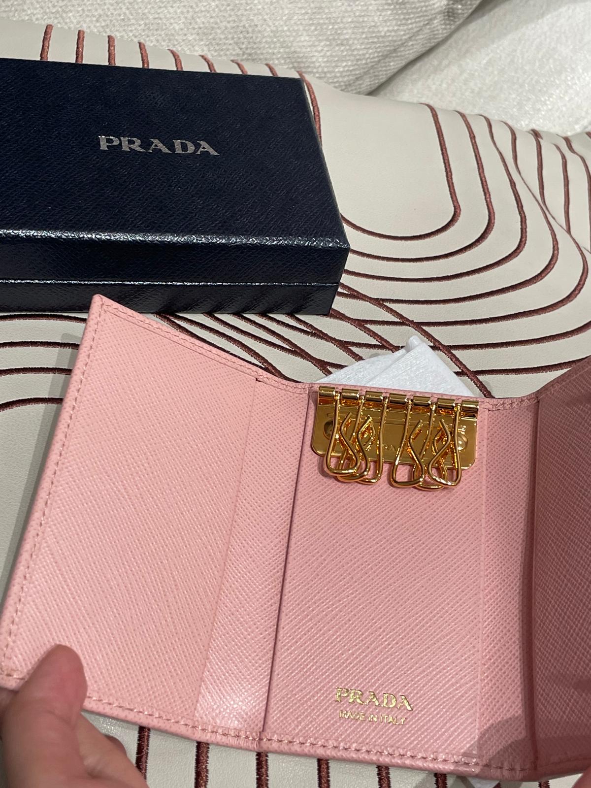 Prada Saffiano Calfskin Key holder 小牛皮鎖匙包 1PG222  100%Authentic,unused未使用 ✅保證卡✅盒 