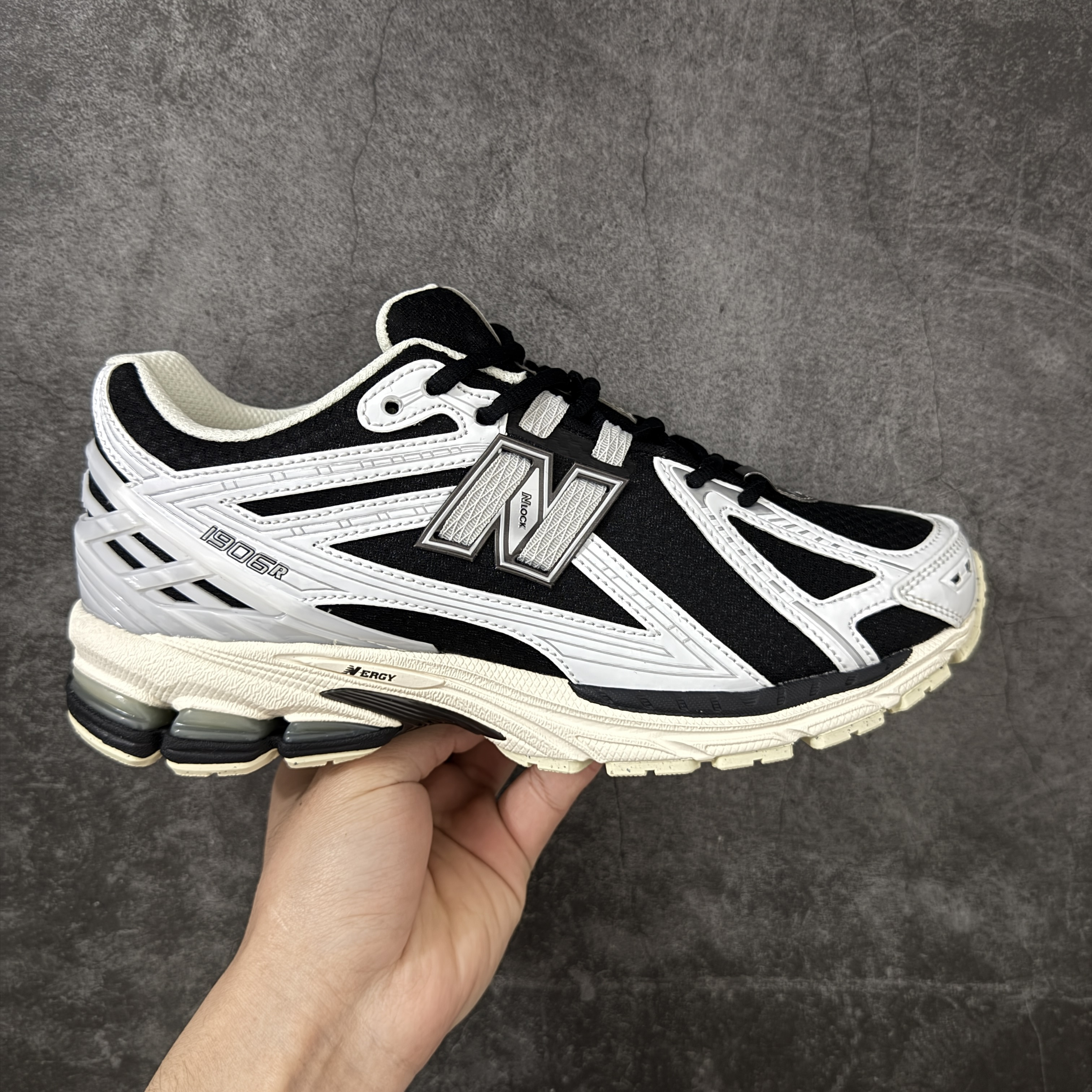 New Balance 1906R U1906RCI