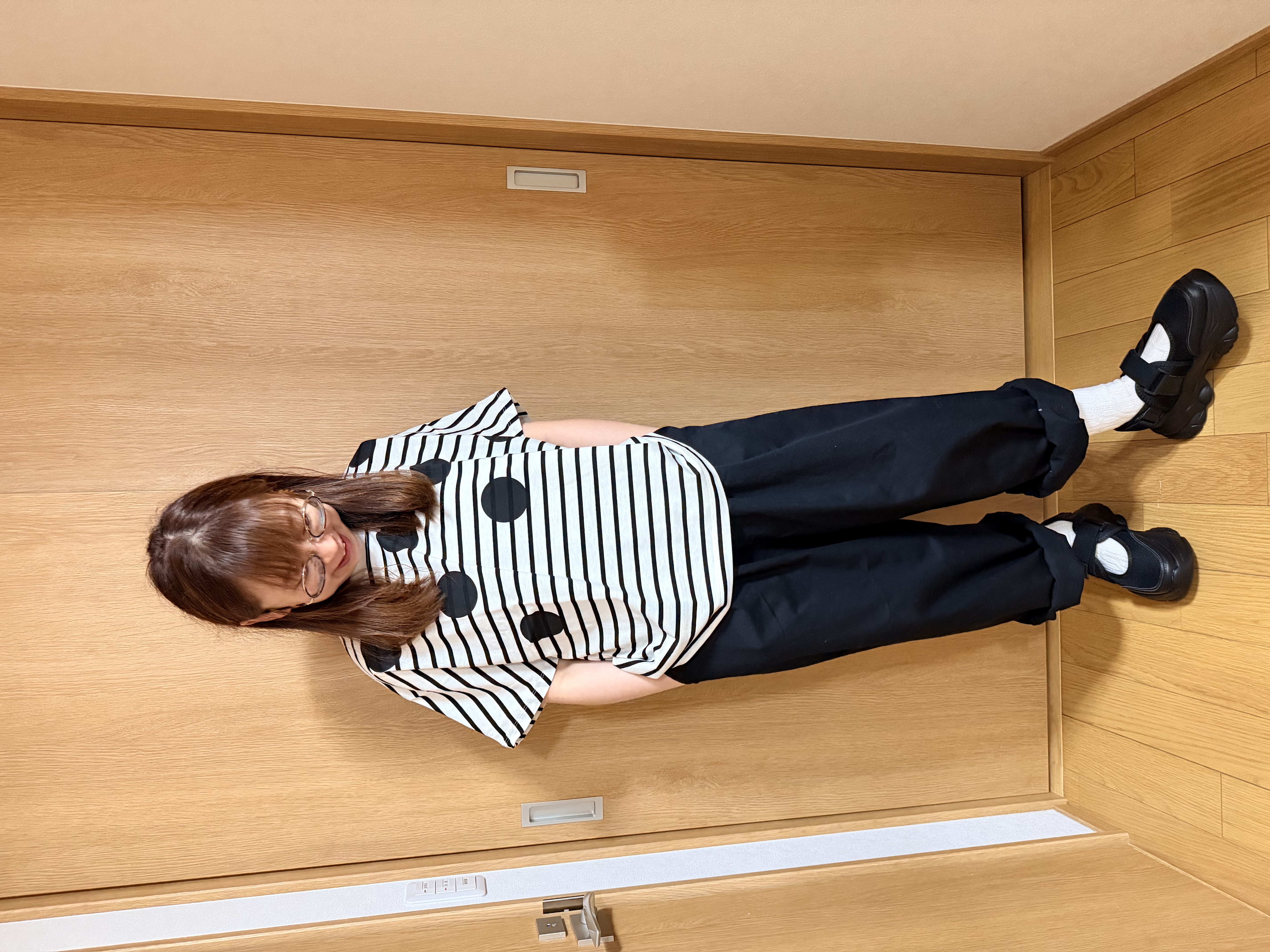 間條波點衫
