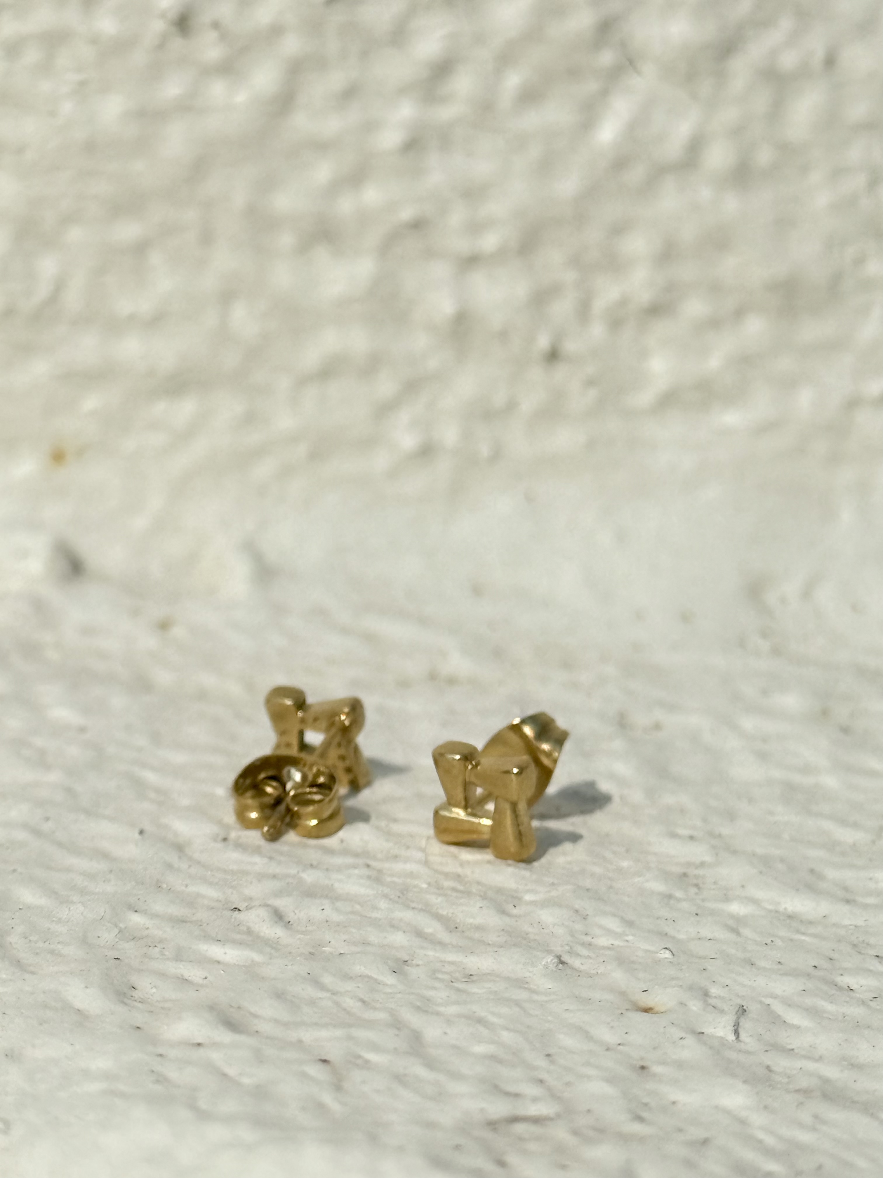 Gold puzzle stainless earring