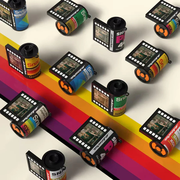 🧲預訂26年1月：Escura SnapRoll 菲林型膠卷底片相機吊飾盲盒（ 原盒6盒 ）