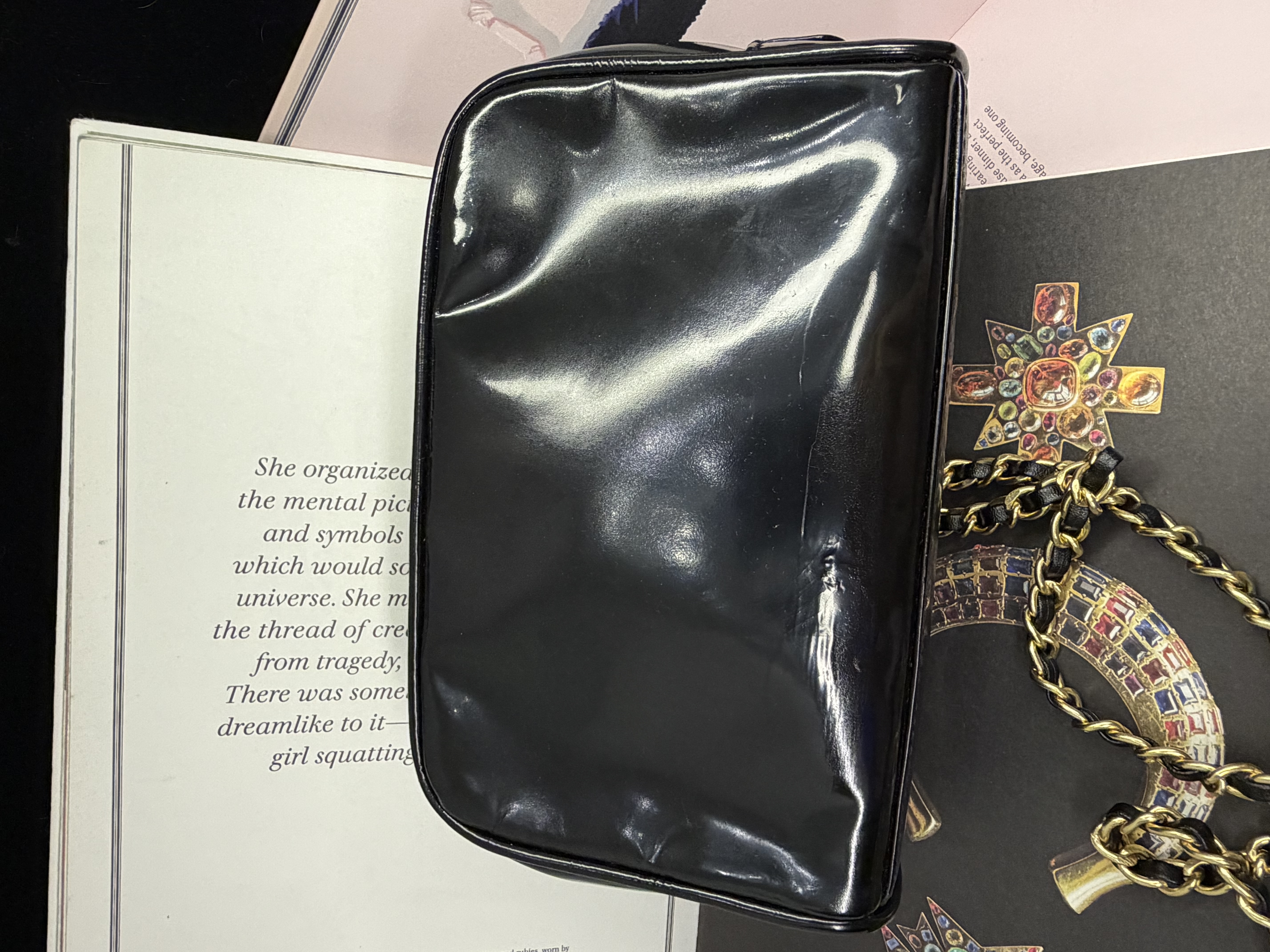 vintage chanel cc patent leather vanity bag