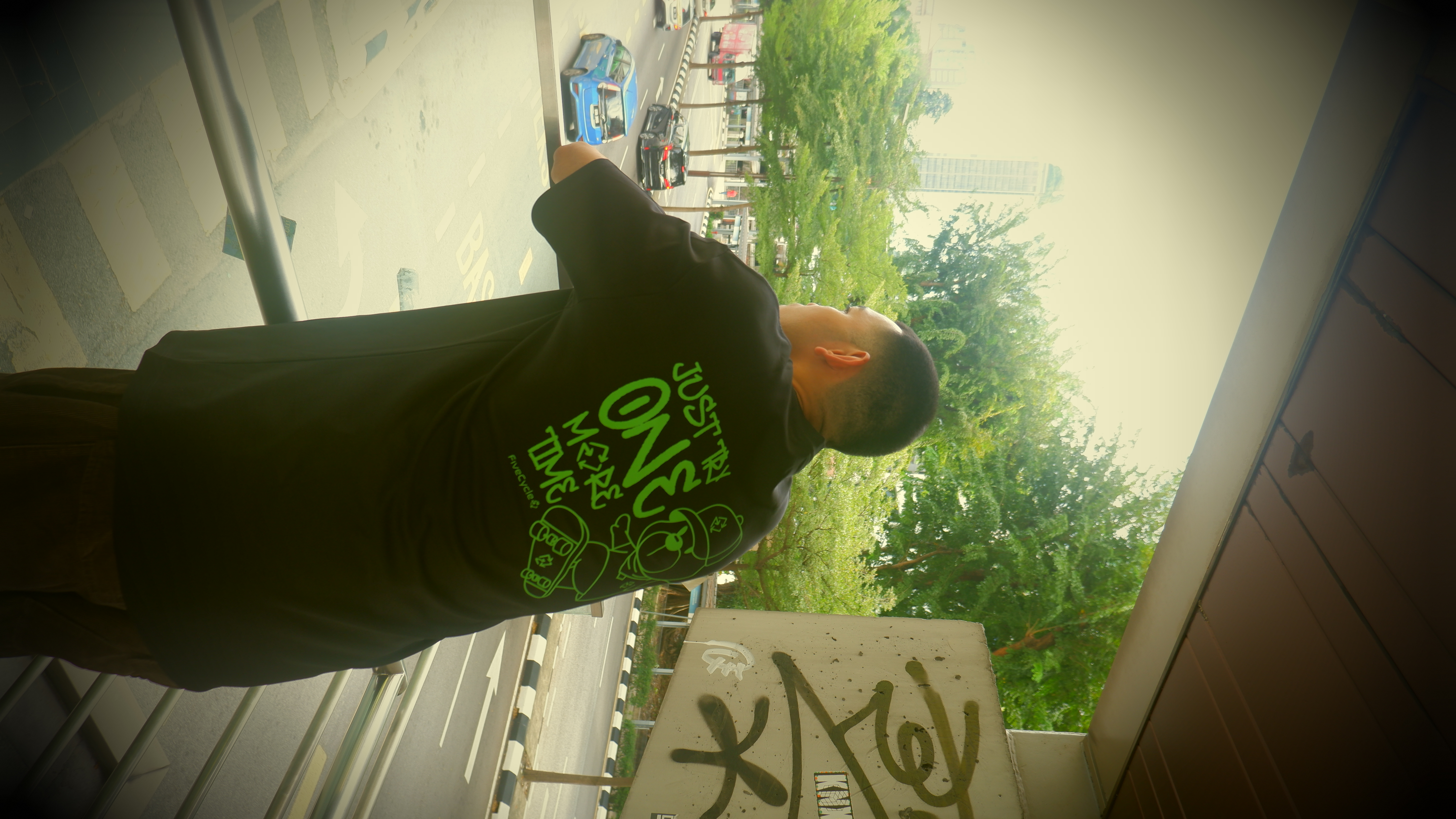 Skater Tee
