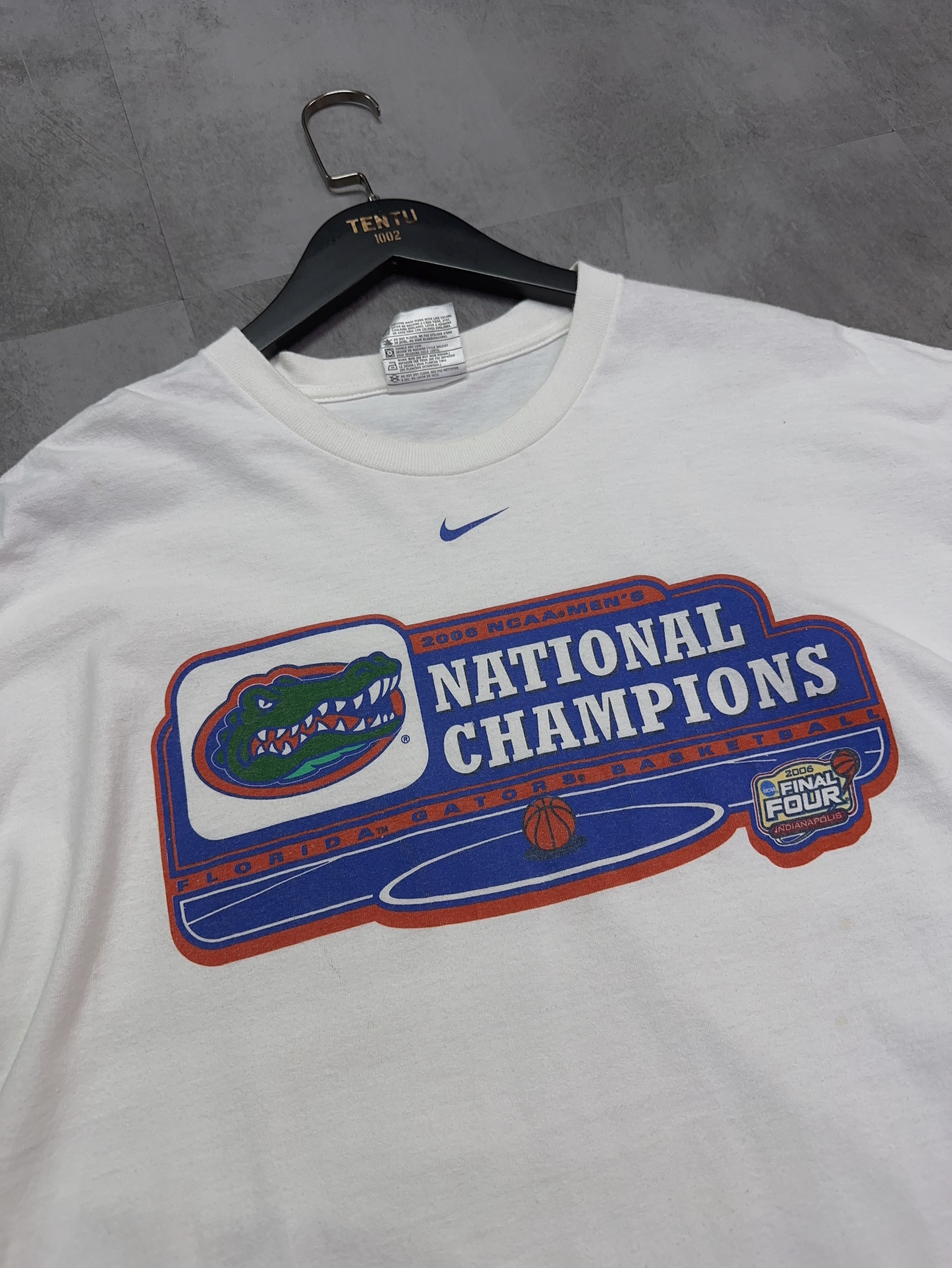 Vintage Nike Tee - XL