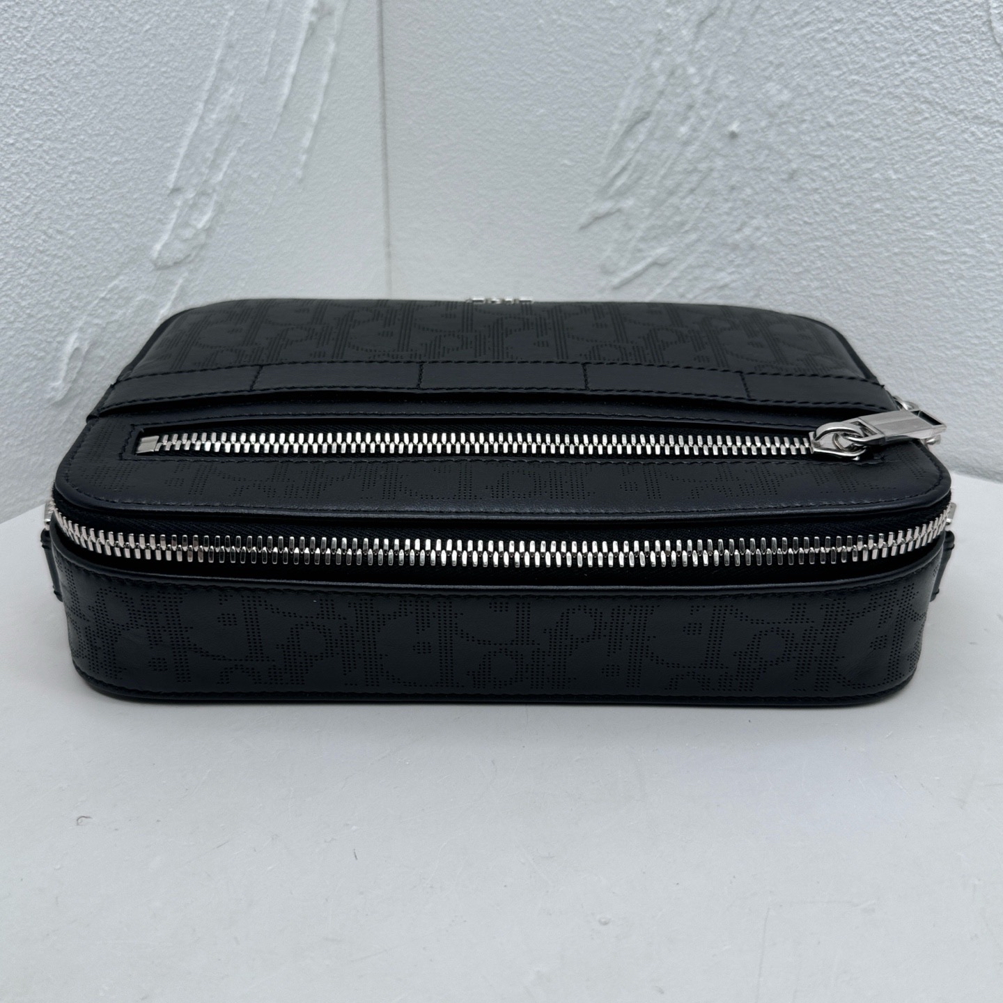 Brand Now DIOR Safari Messenger Bag / Product Code: 26051705