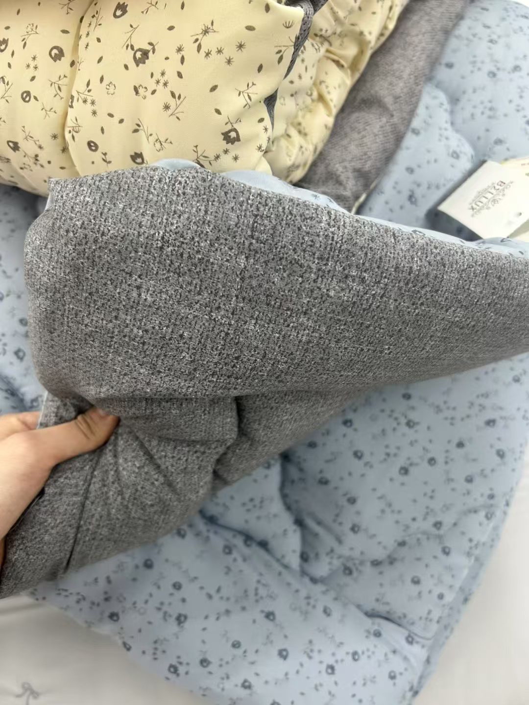 *‼️突發‼️sale 冬被特價款⚠️只有單人‼️ 阿豬媽話玉米纖維平時好少做特價呀‼️手快有手慢冇‼️*