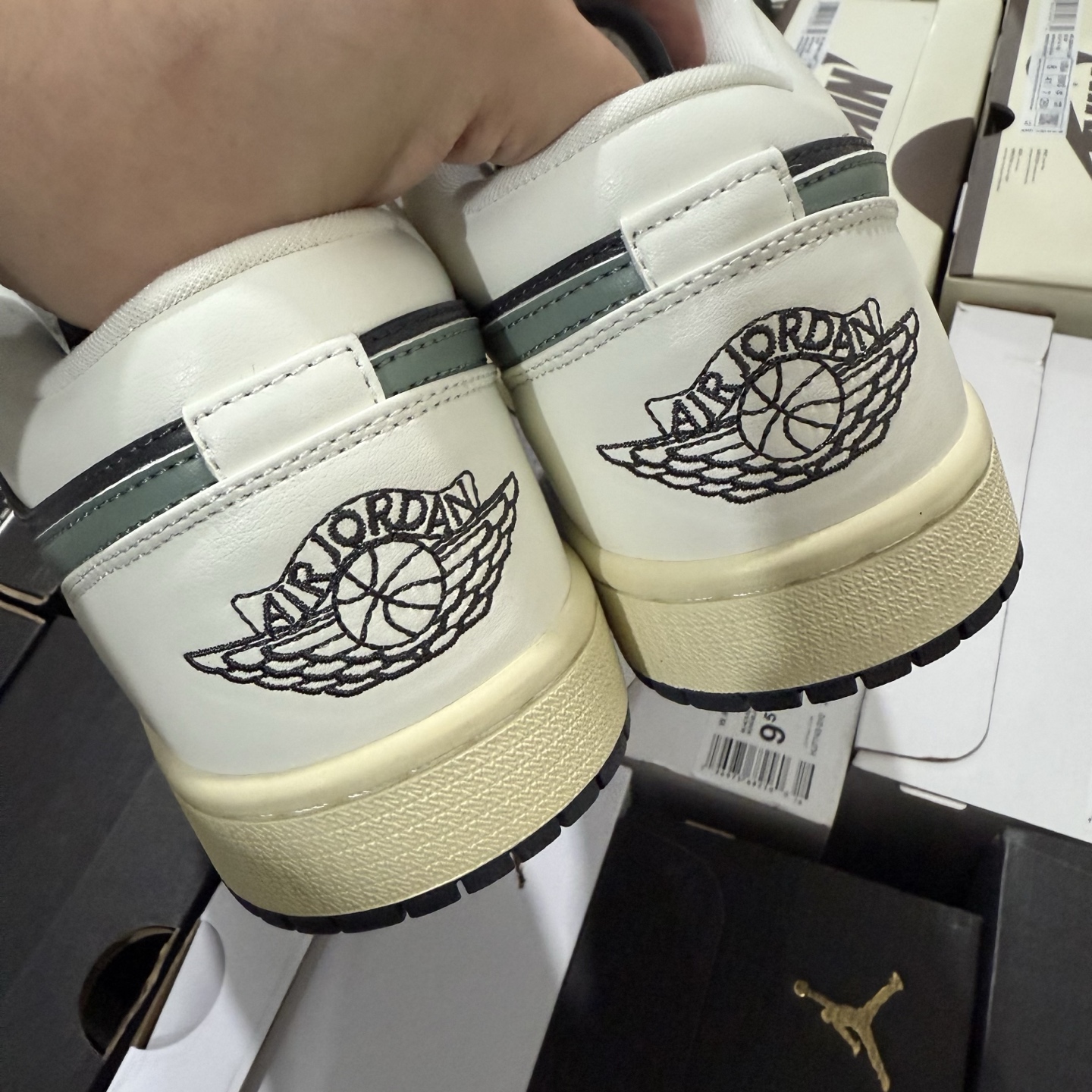 Nike Air Jordan 1 Low "Jade Smoke" DC0774-001