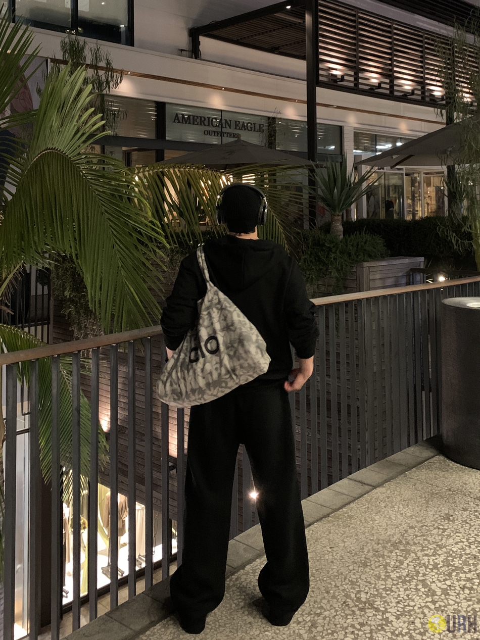 【100%保證韓國直送】韓國品牌原創系列 雙層面料立體車線挺闊寬鬆闊腳衛褲 👖 [2 color] RL114881