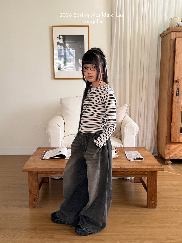 🇰🇷Matilda&Lee tee