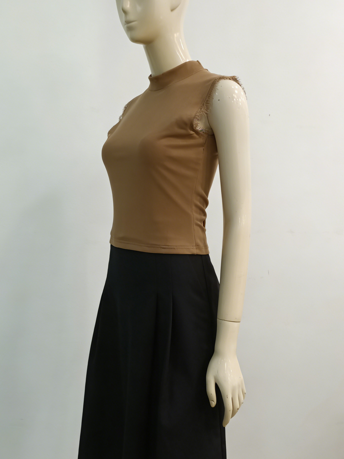 Nude Whisper Top M154