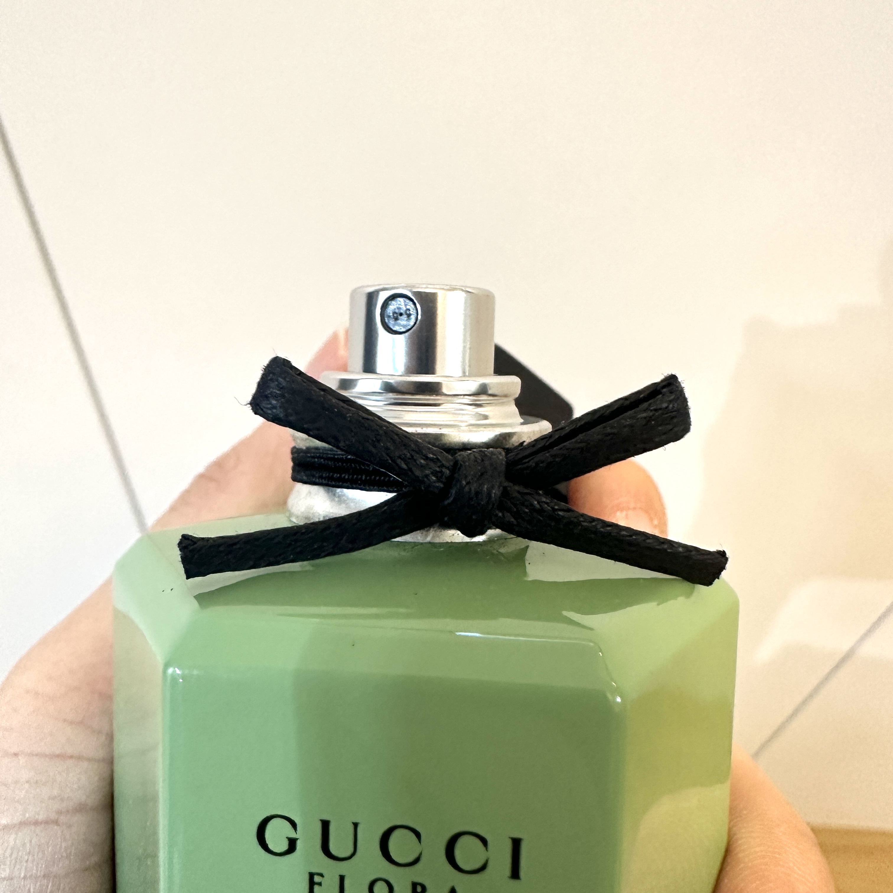❗️僅有一枝！香港專櫃 Tester裝 Gucci Flora Gorgeous Gardenia 花之舞牛油果綠瓶 100ml