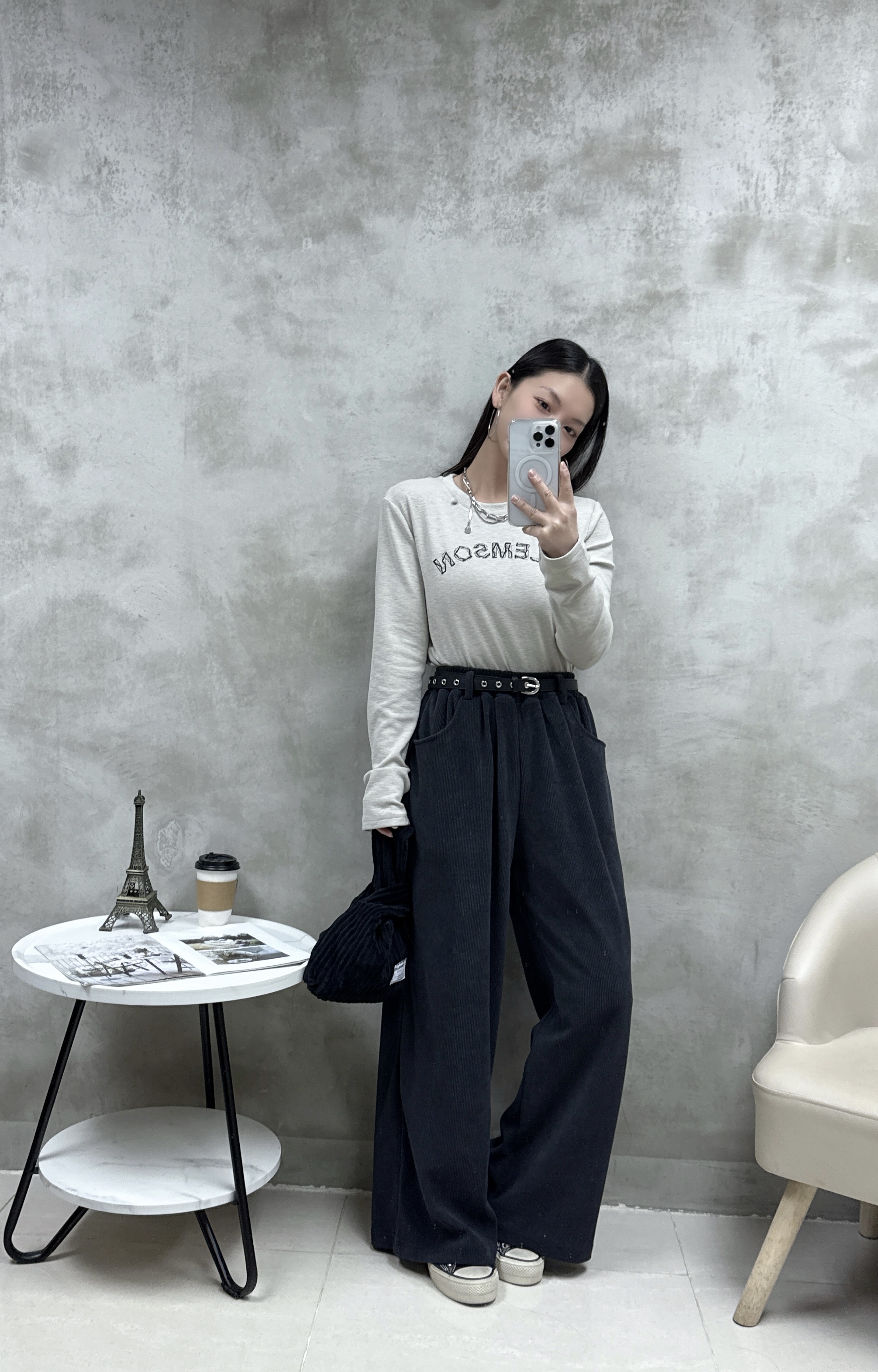 N03 燈芯絨束腳休閑褲(連Belt)