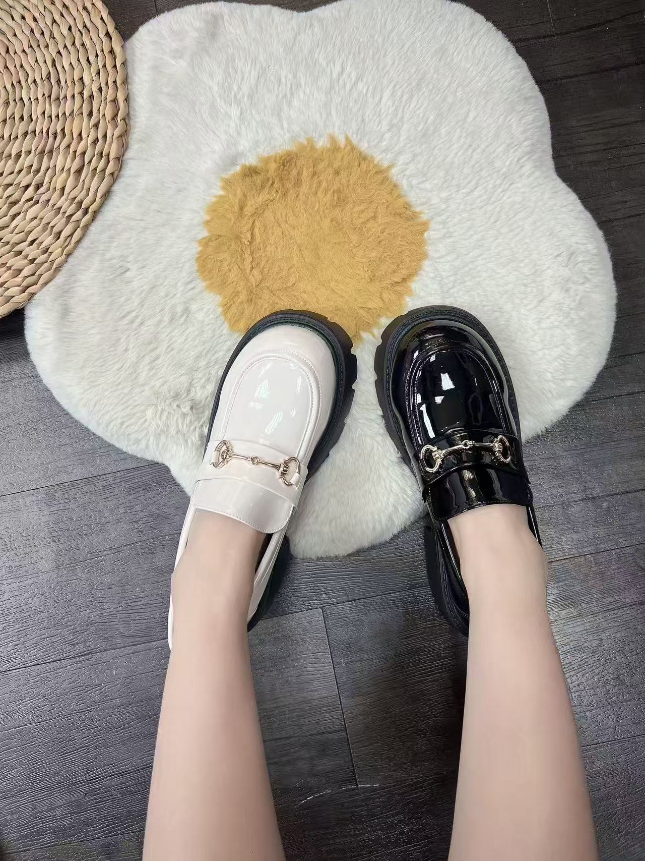 TA77 爆款百搭马蹄扣乐福鞋