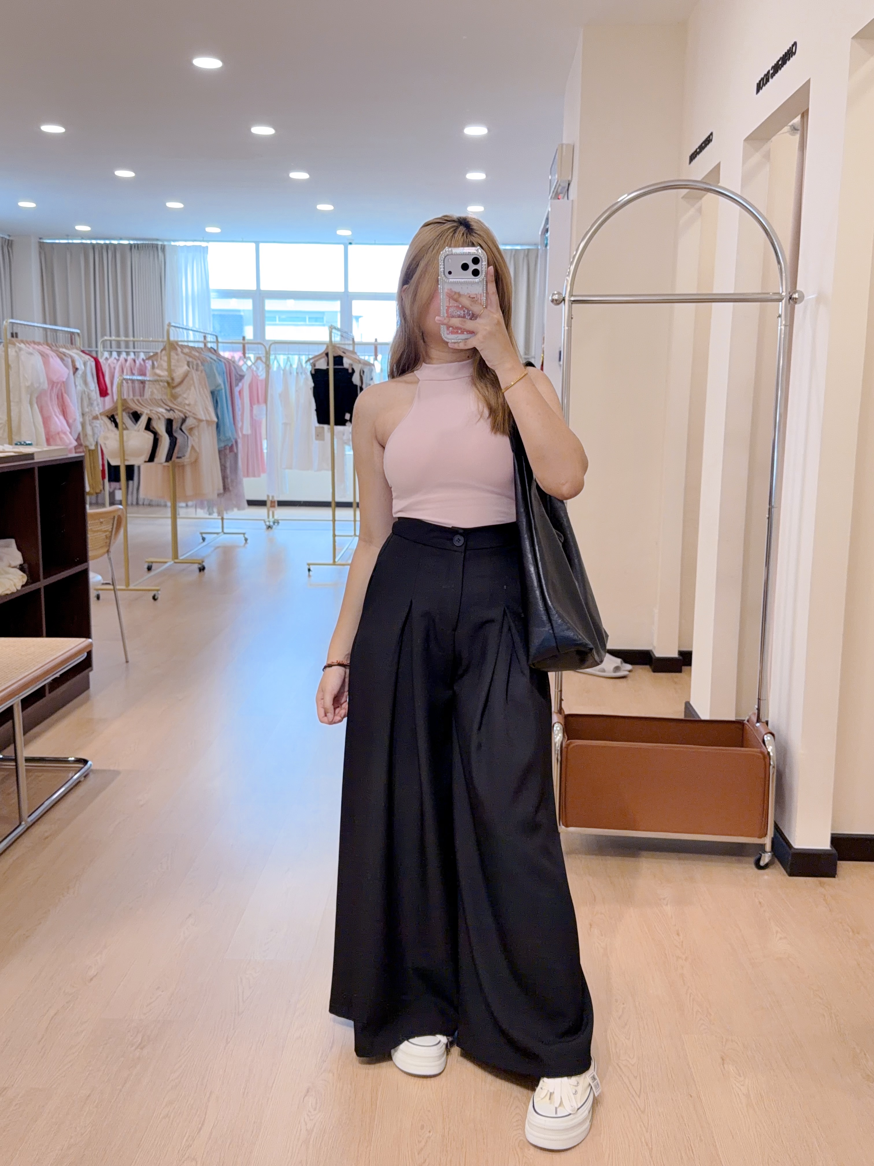 X532挂脖吊带上衣