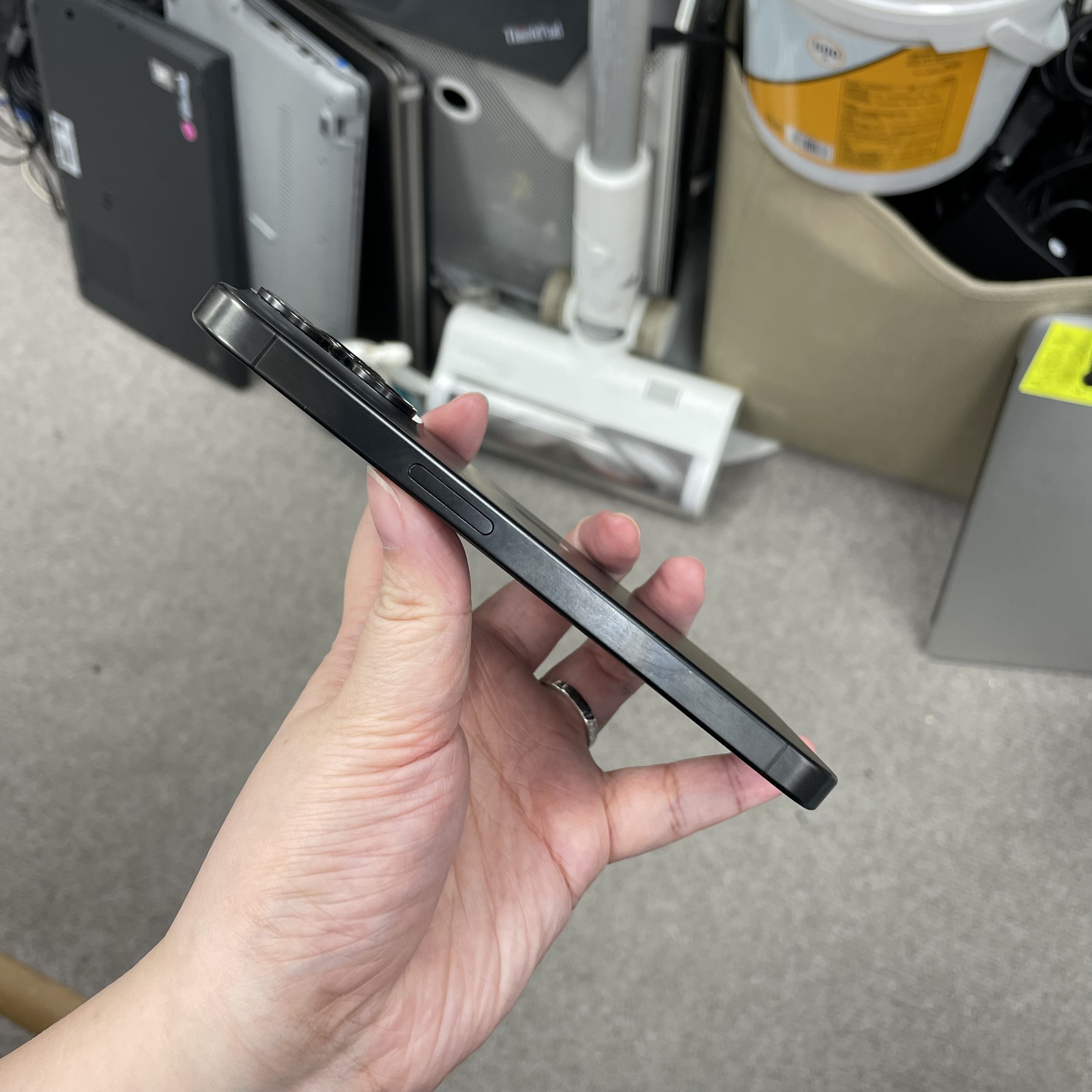 *6030 15 pro 靚機 256GB 電78 黑色 black