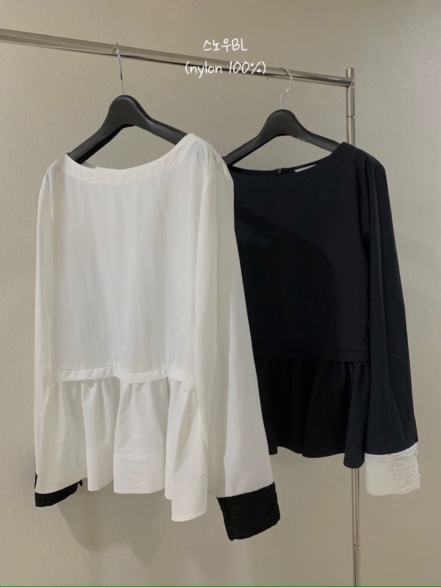 Feminine cuff contrast blouse