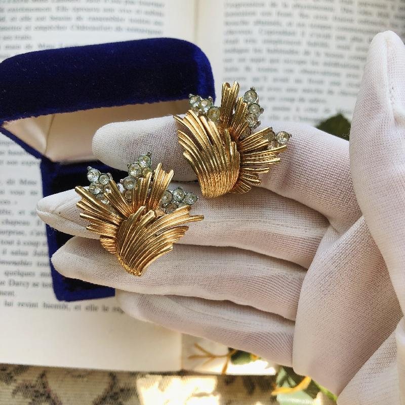 Rare! C.a. 1950-60s Marcel Boucher Rose Gold and Silver Tone Two Layered Floral Clip Earrings (MT1864)