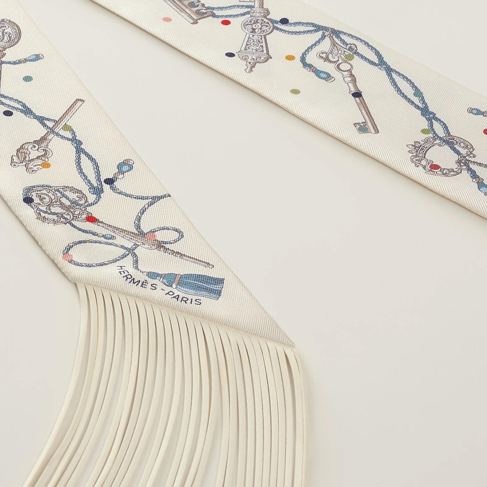 Hermès 全新🆕 100%絲 Les Cles Pois Franges 皮革流蘇圖案Twilly