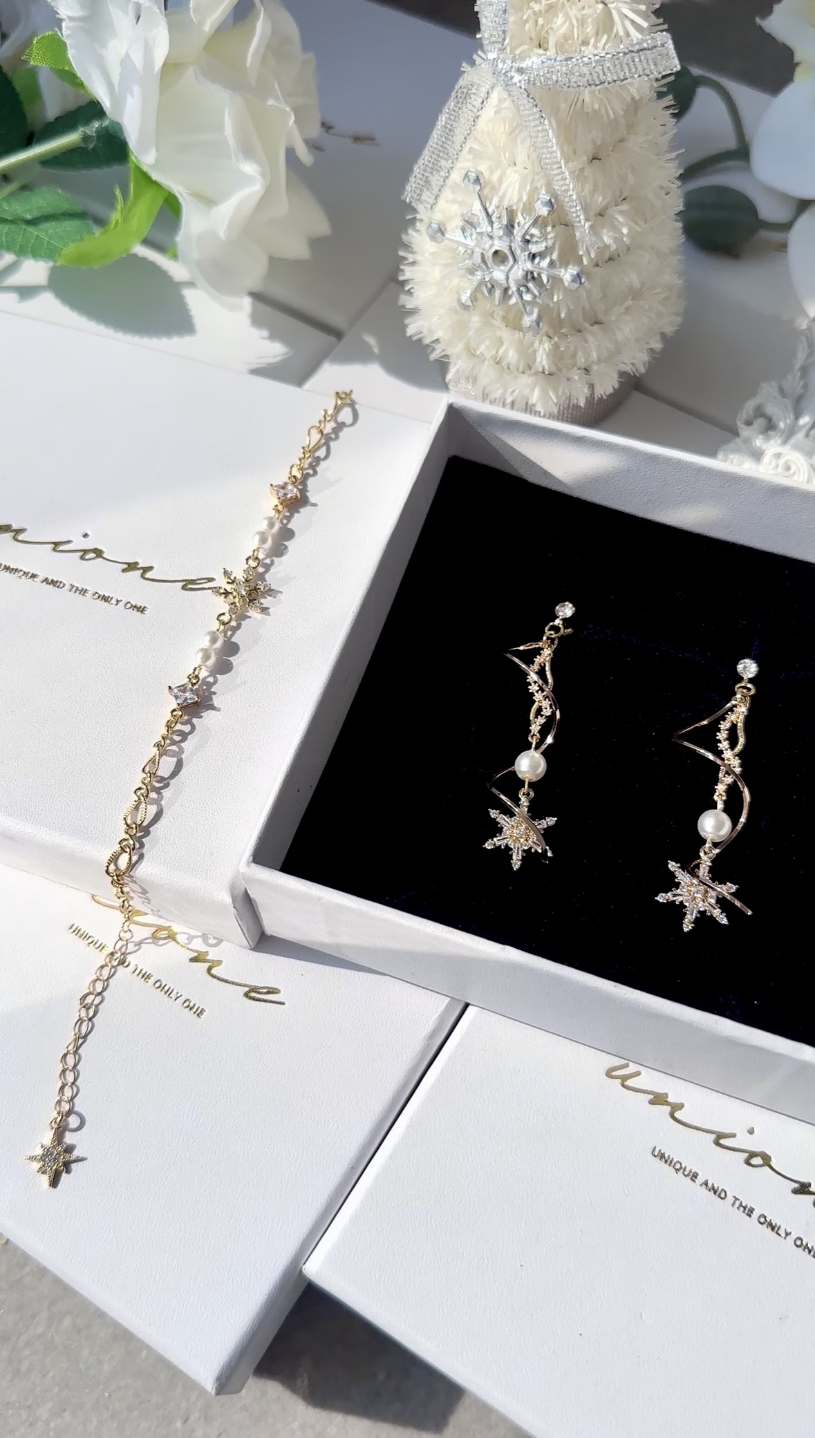 |🎄聖誕組合裝| 旋轉雪花鑽耳環❄️+珍珠雪花手鏈✨