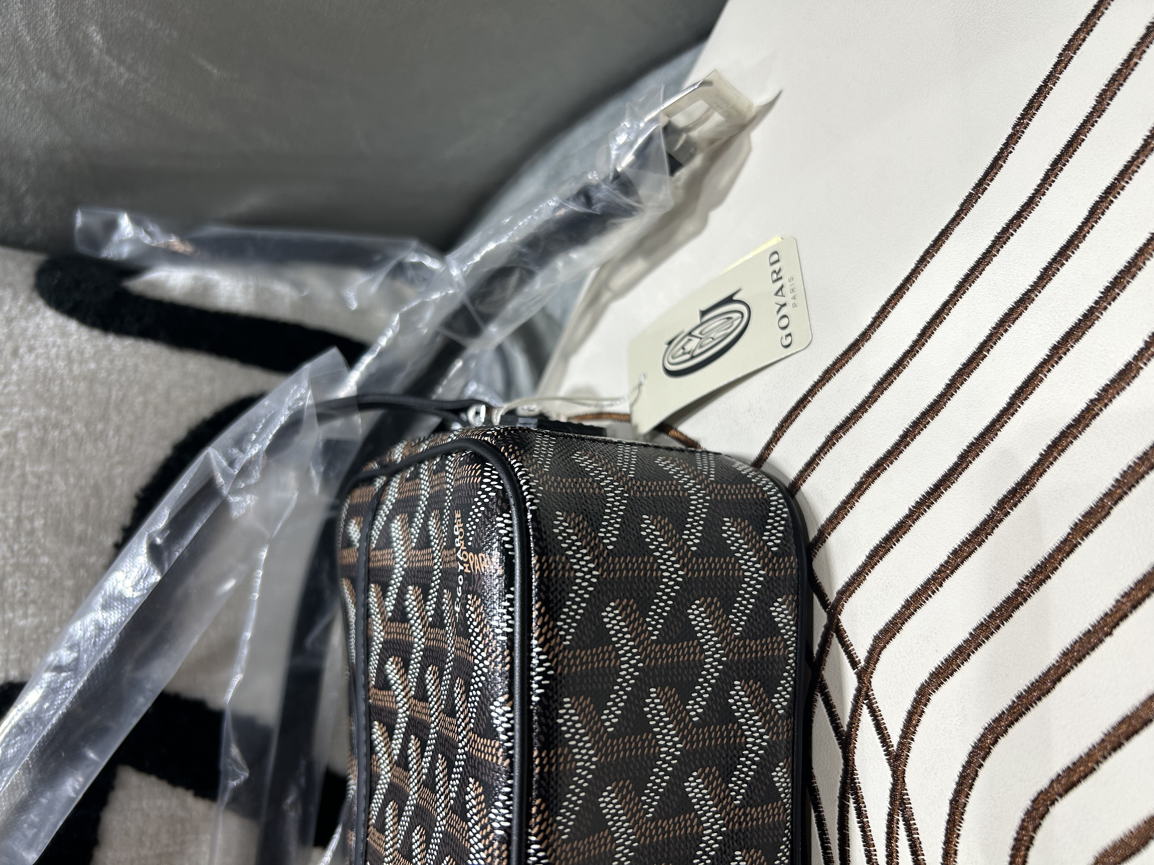 全新 Goyard cap vert pm bag NOIR 黑色camera bag  100%Authentic ,100%new ✅專門店收據✅dust bag✅紙袋