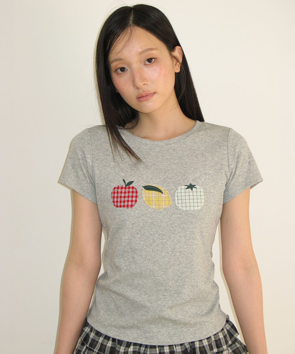 🇰🇷訂購｜ronron 26SS｜FRUIT APPLIQUE SHORT SLEEVE T SHIRT 2色 