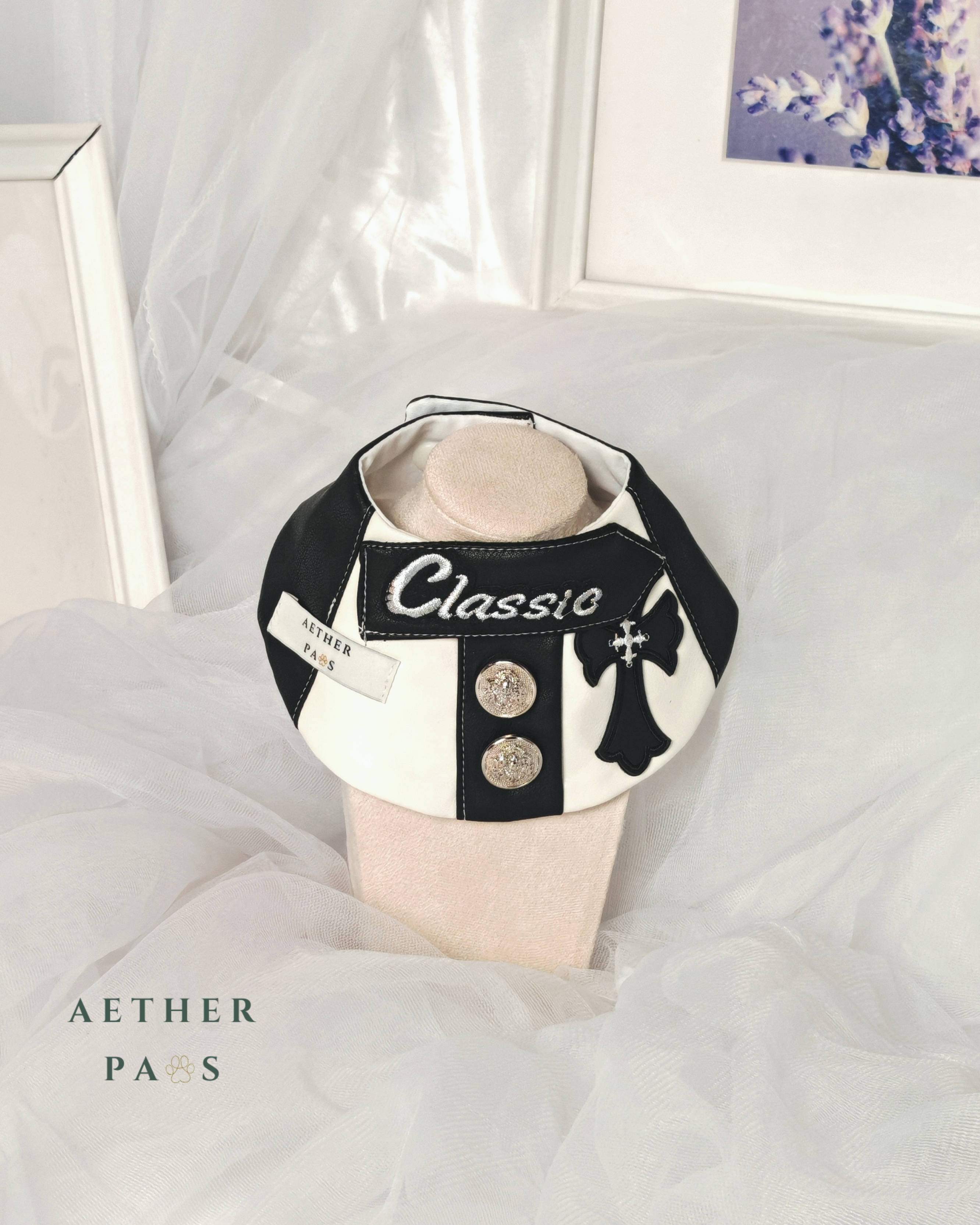 Noir Leather Bib