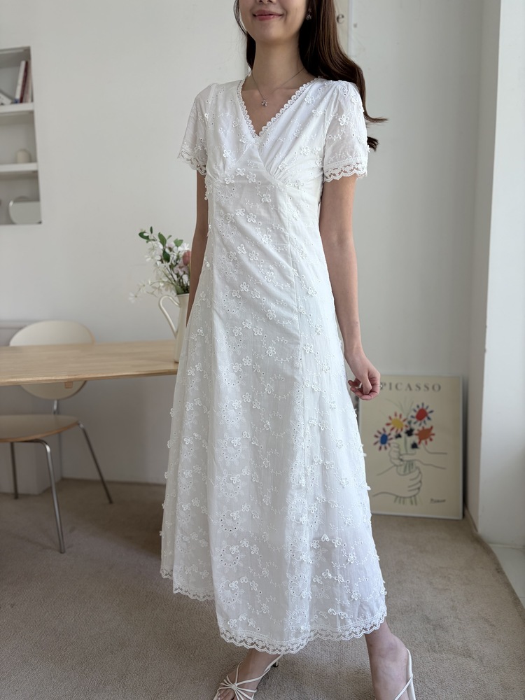 Aurelie Embroidered Dress (White)