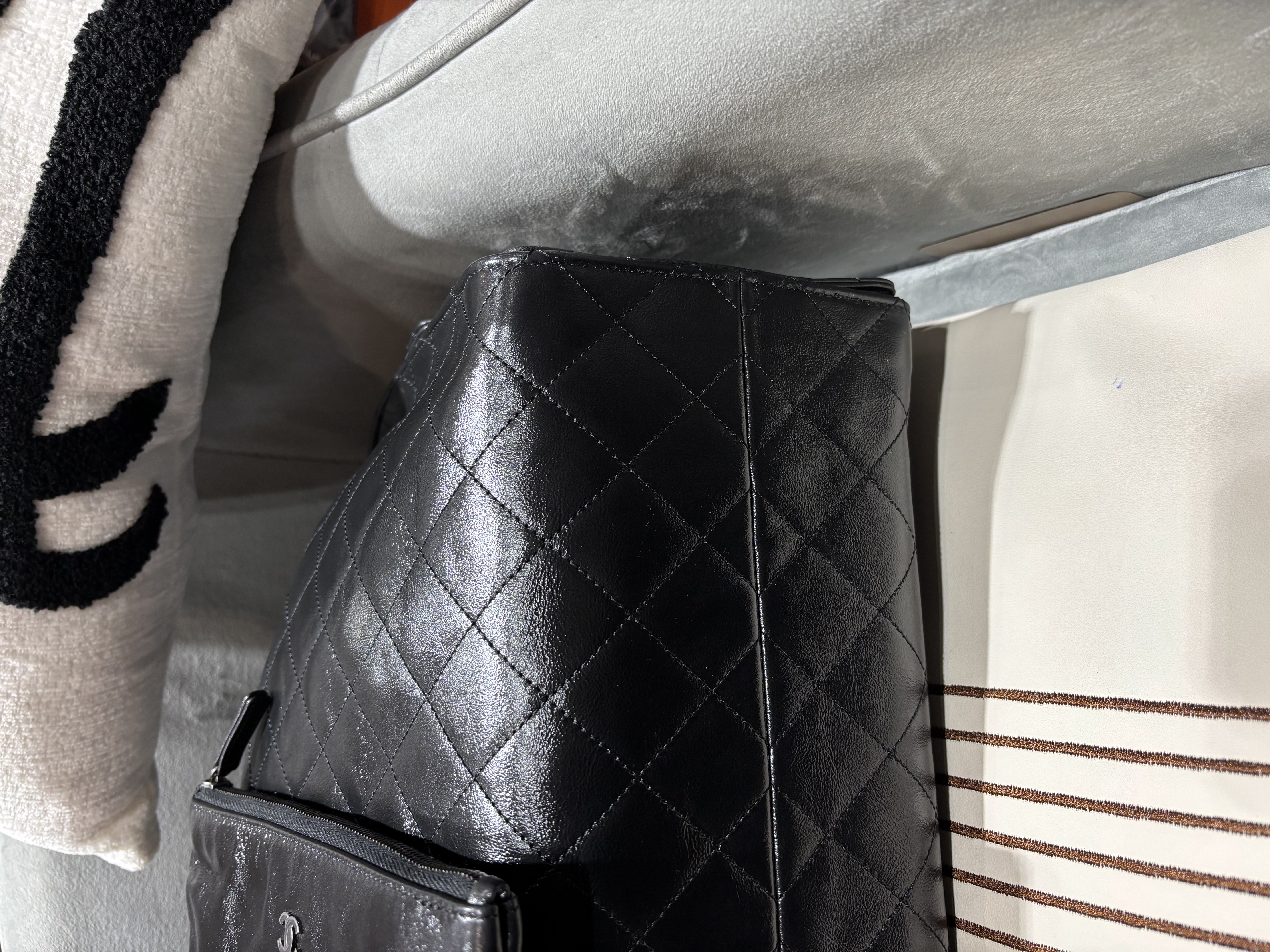 Chanel 25 large hobo calfskin 100%Authentic, 99%new ✅專門店收據 ✅晶片✅防塵袋✅盒