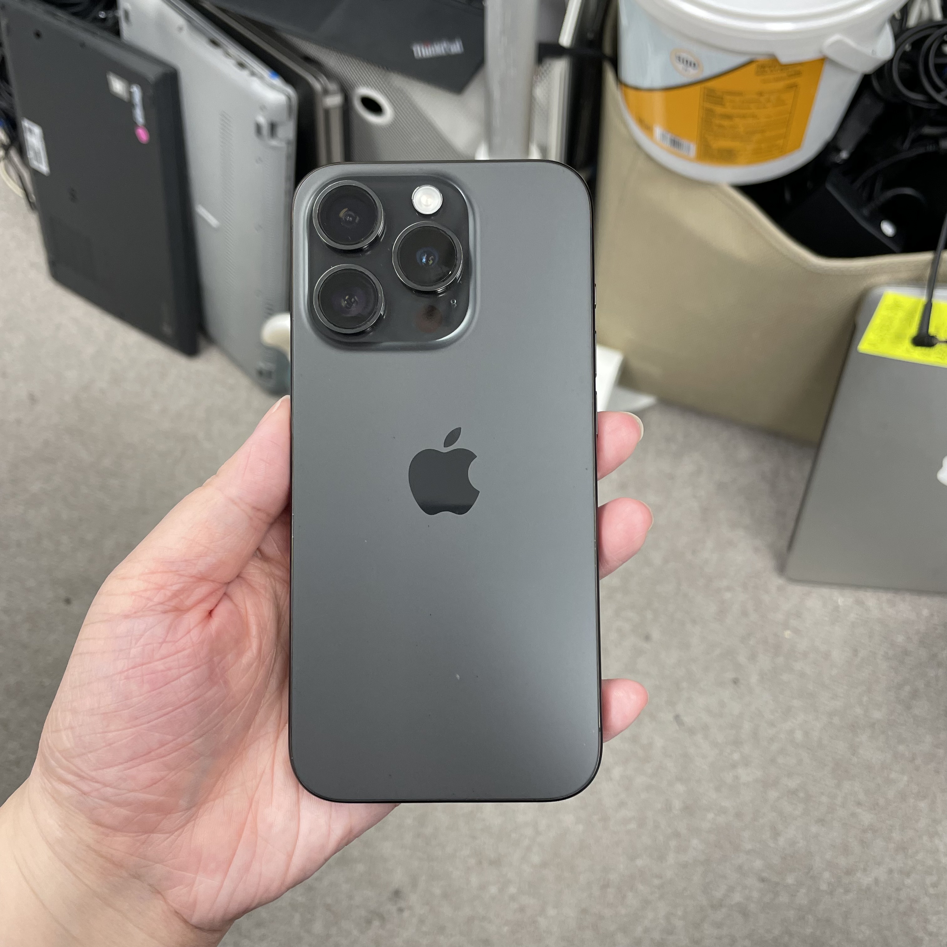 *6030 15 pro 靚機 256GB 電78 黑色 black