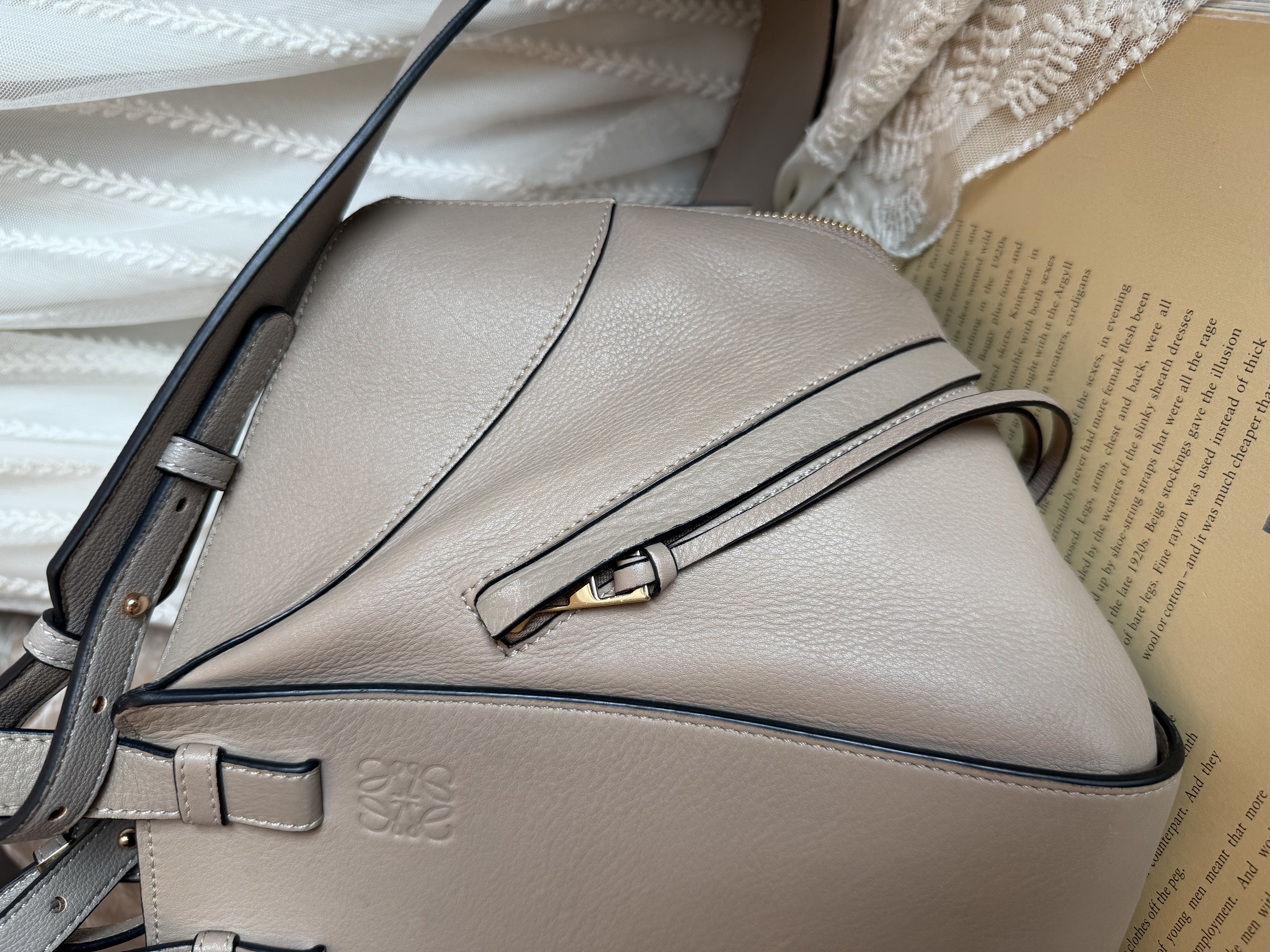 Loewe Hammock grey leather bag / shoulder bag handbag crossbody bag