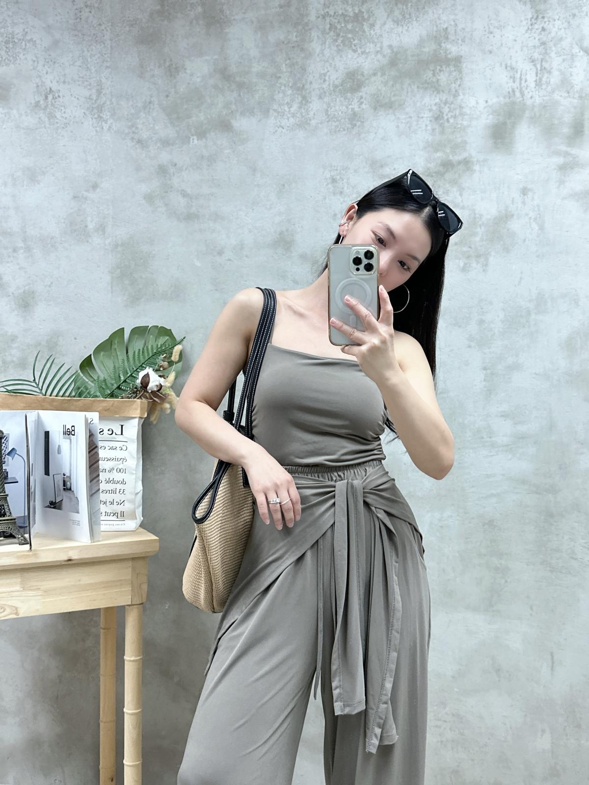 T02 打褶Bra top +披肩+休閑褲Set