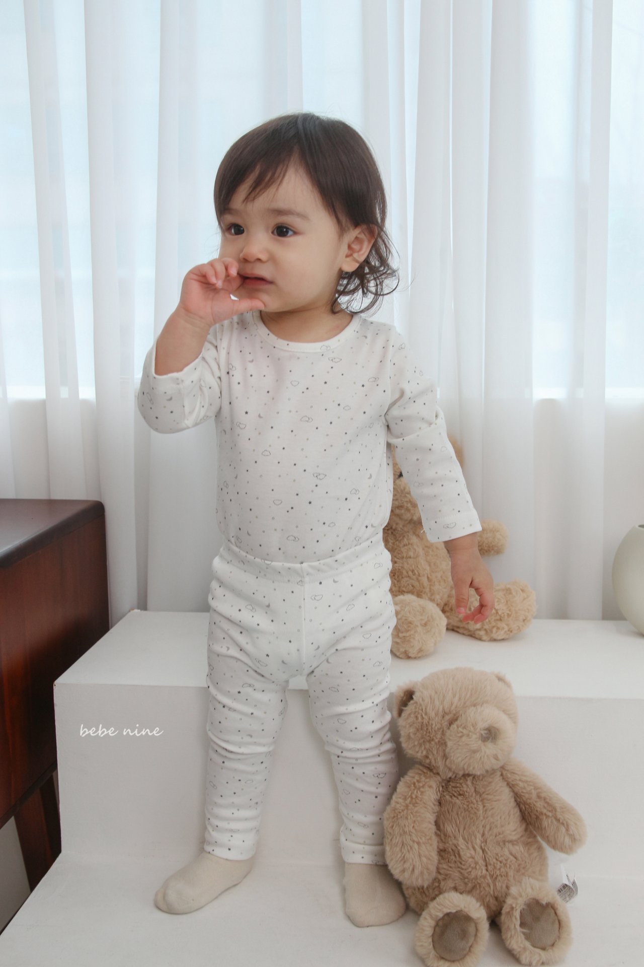 🌸預訂 韓國直送🌸🇰🇷Bebenine兩色簡約波點星月長袖家居服上下套裝