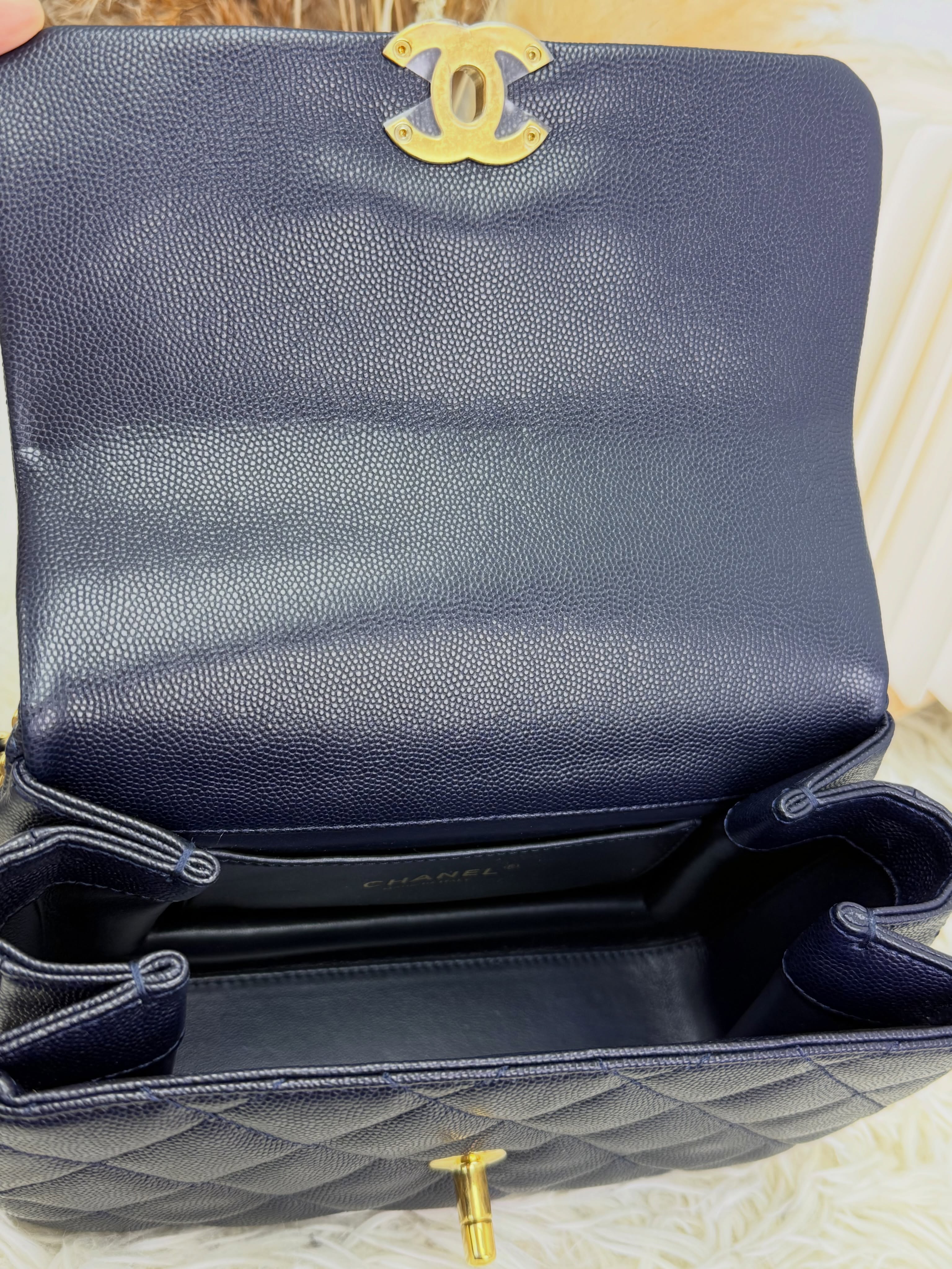 Chanel👜 PRE OWNED 🛍️ navy 22k 方胖子💙