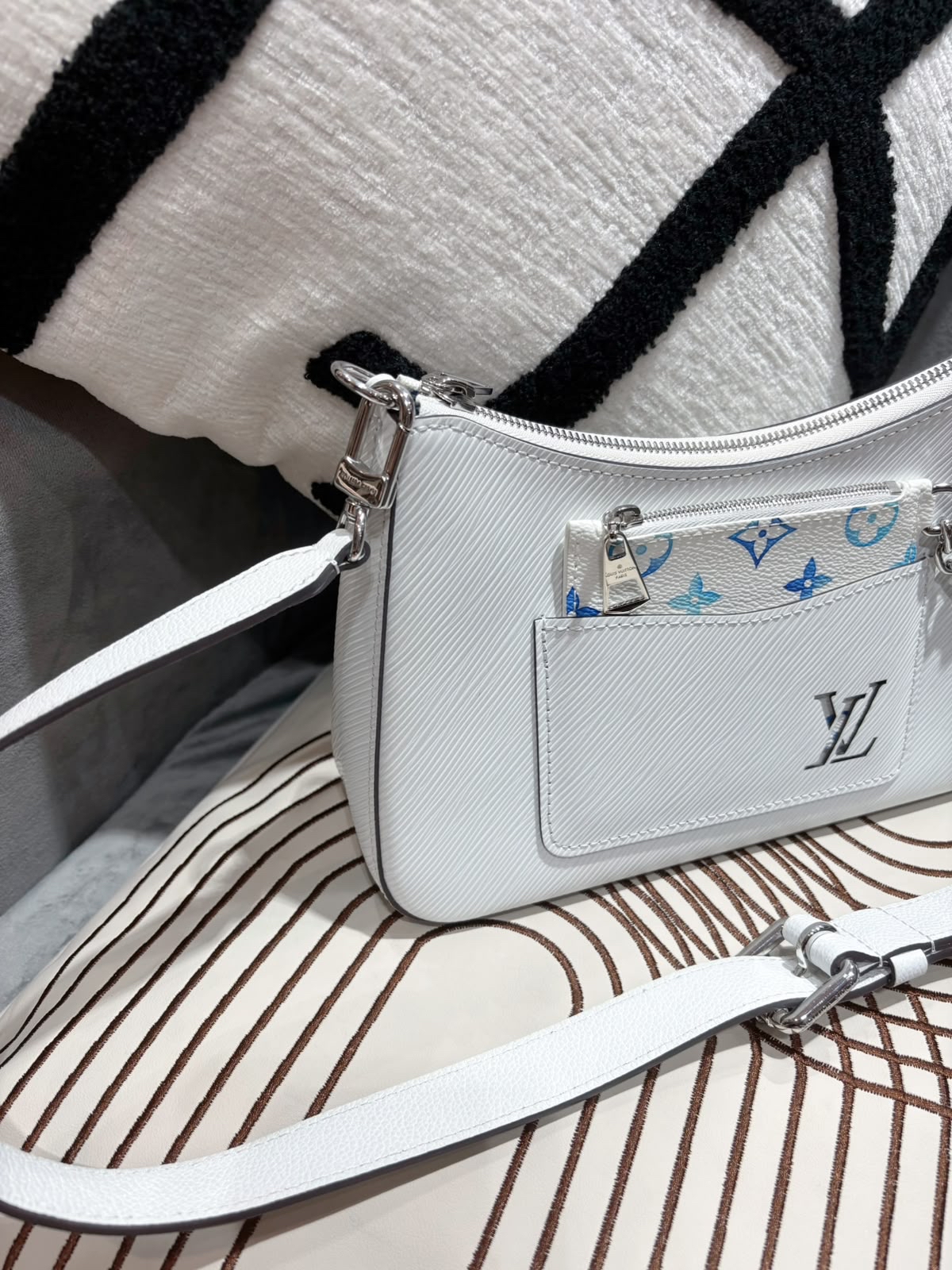 Lv Marelle 2 way bag Epi Leather M25316  100%Authentic,98%new ✅Strap✅dust bag 
