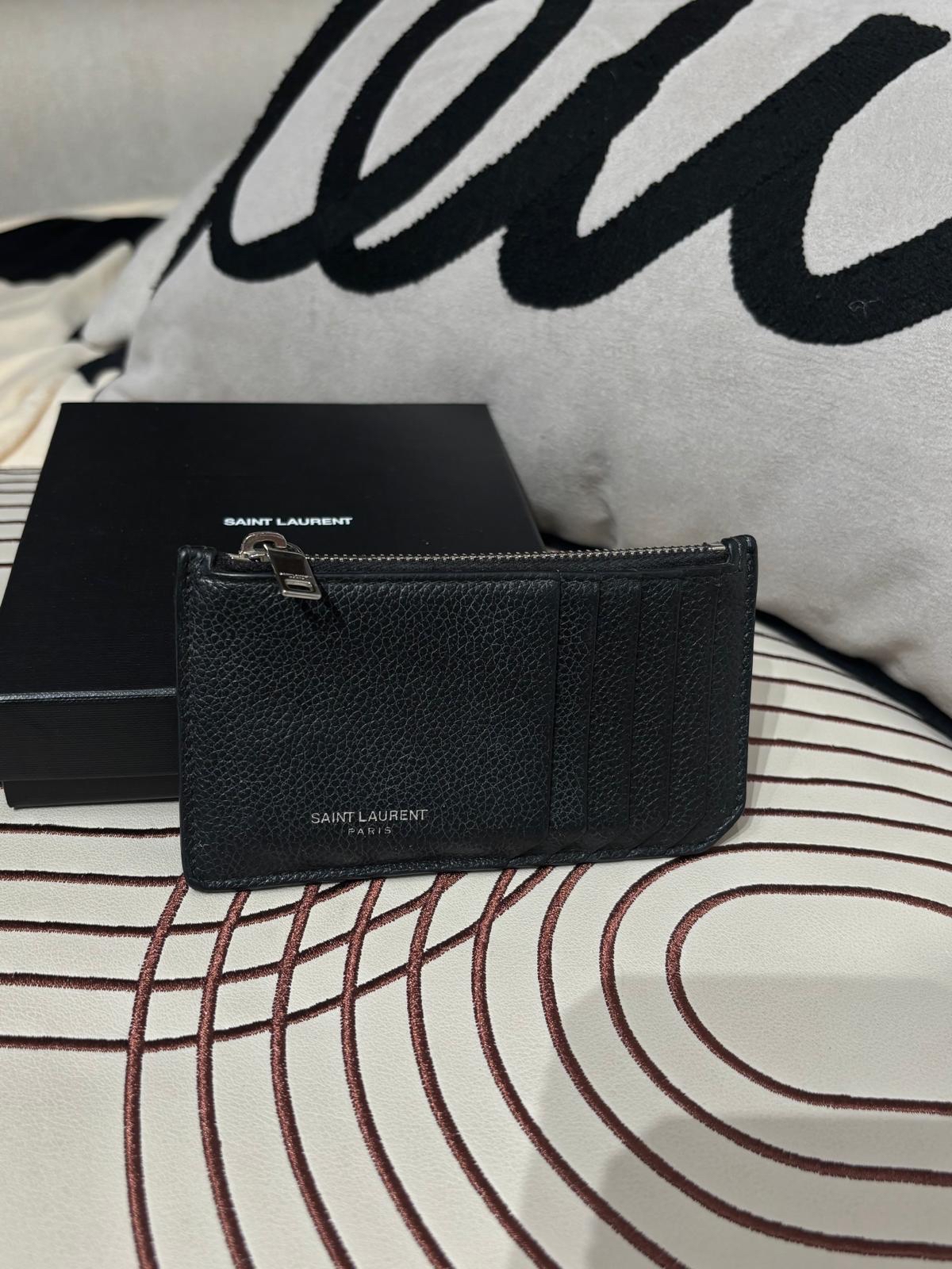 YSL Zip Card Holder 100%Authentic, 88%New ✅Box