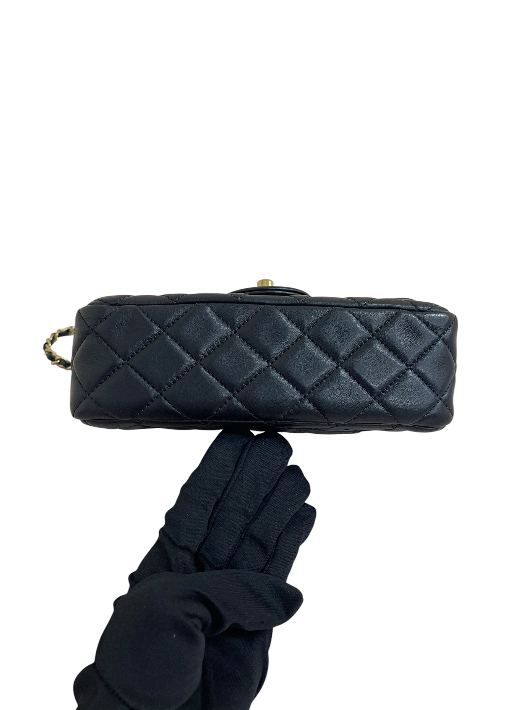 Pre-owned Chanel Pearl Crush CF / Product Code: 26060909