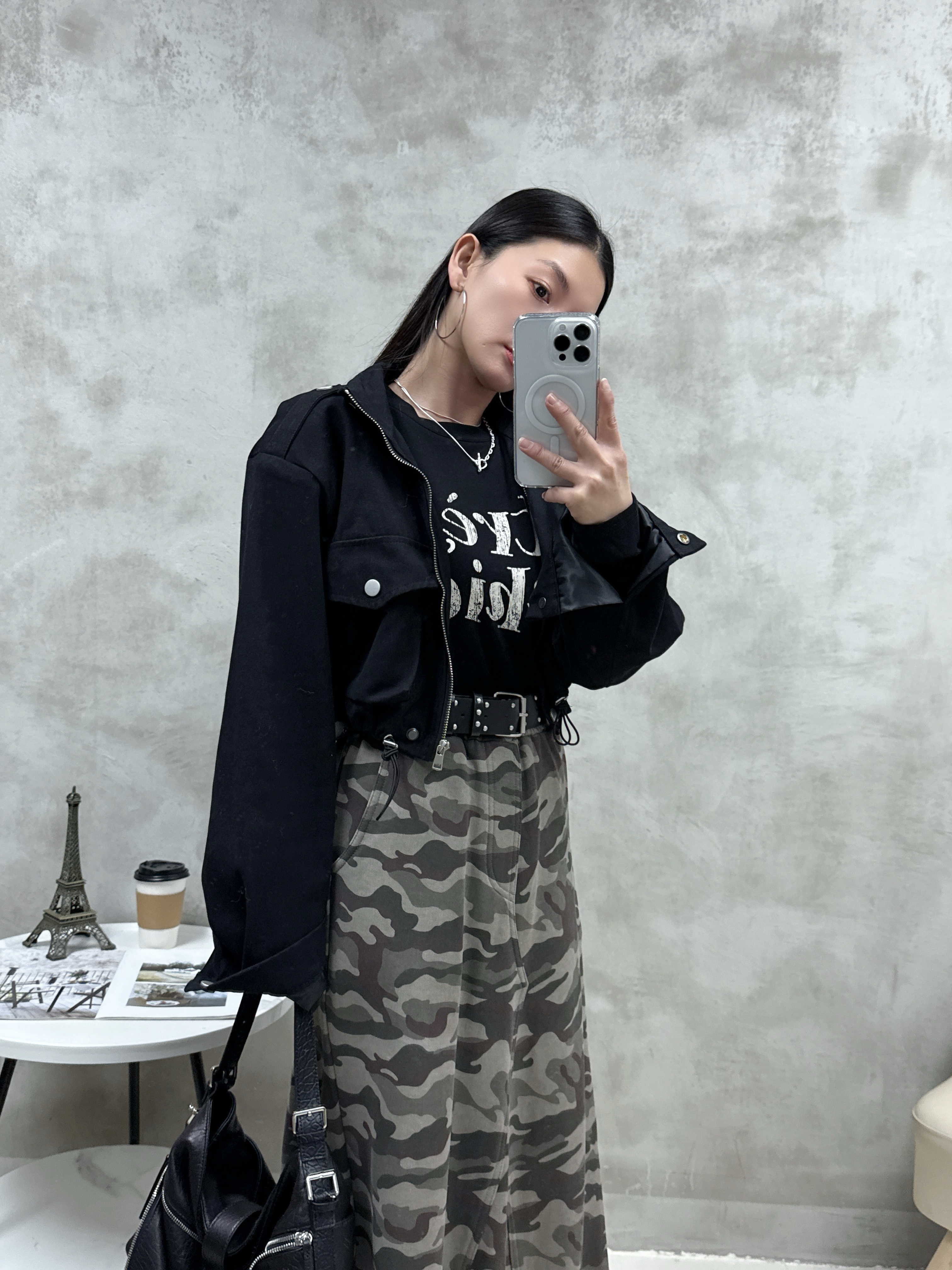  小企領扯布料外套