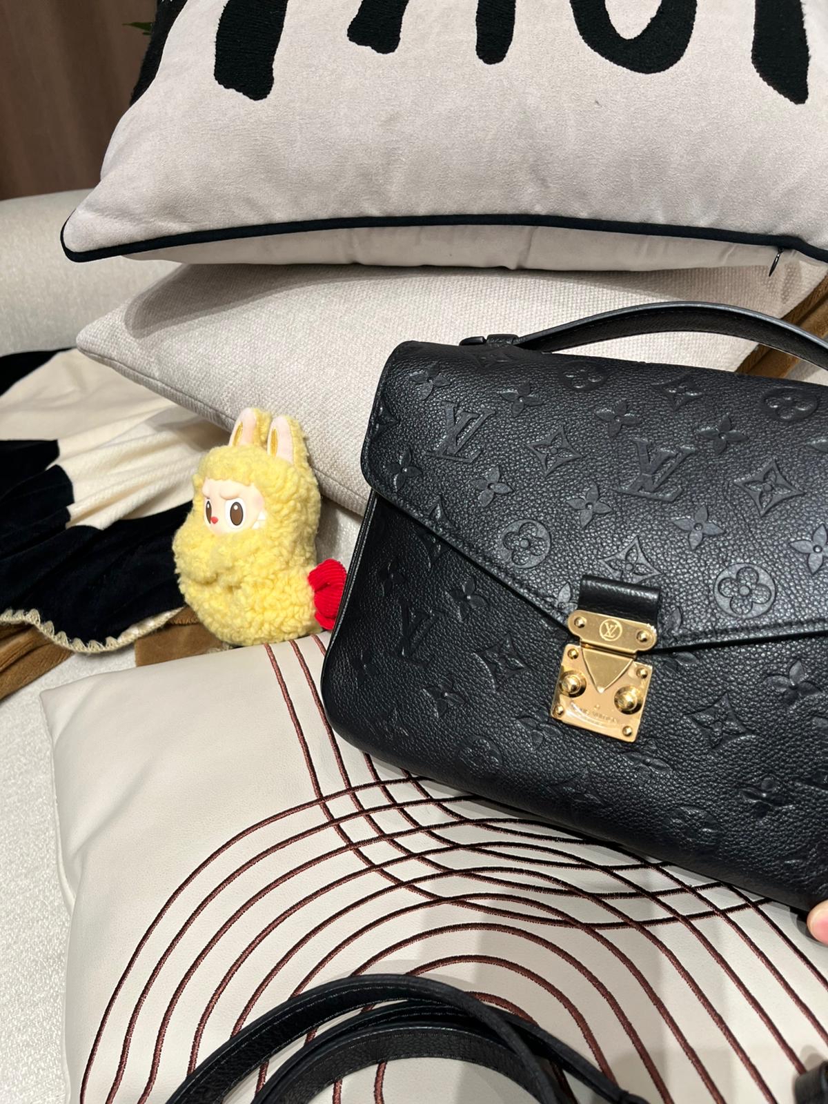 Lv Metis pochette crossbody bag 100%Authentic,98%new  ✅dust bag✅box