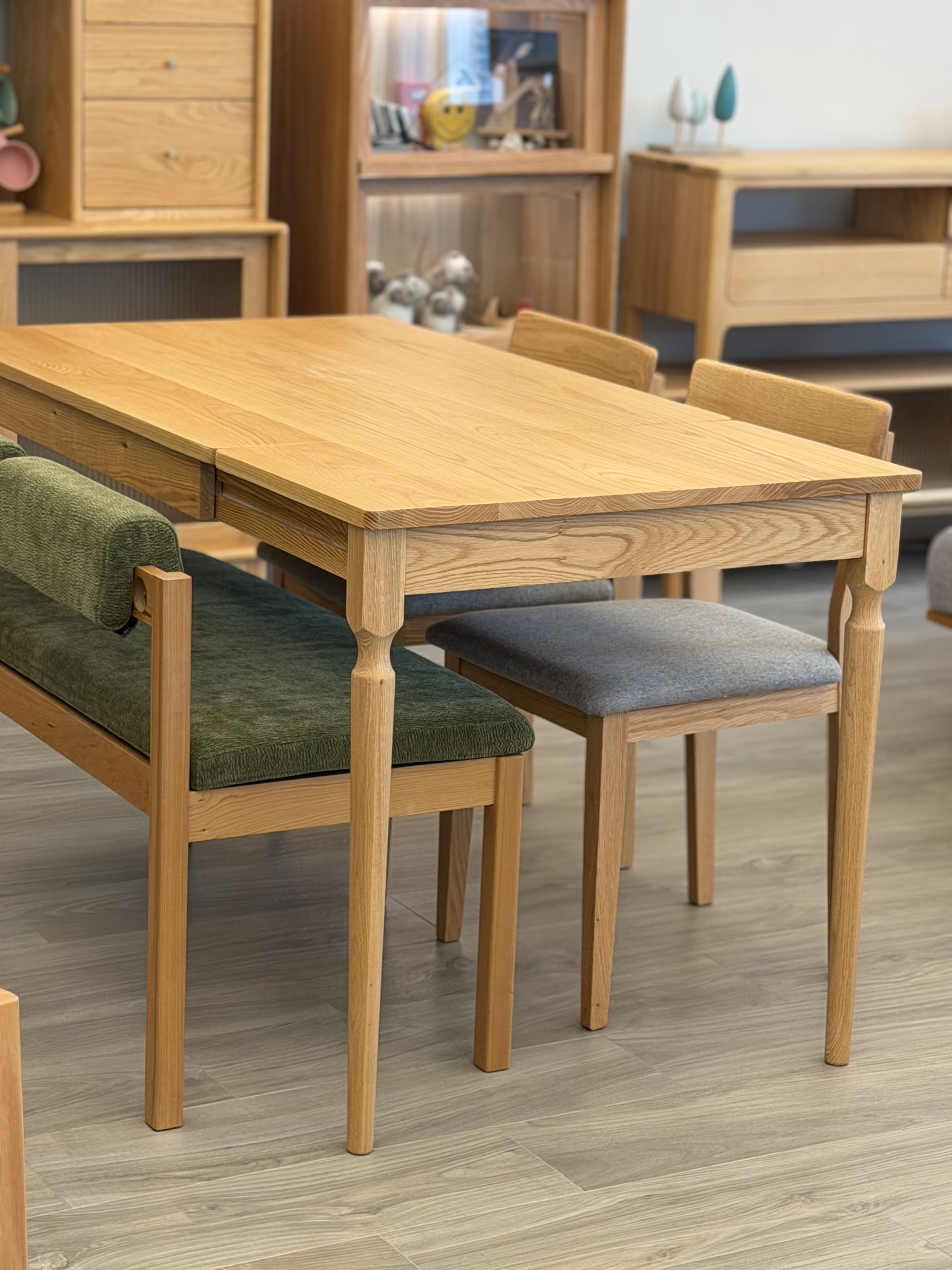 #陳列品 PUSH Extendable Dining Table （淨枱）