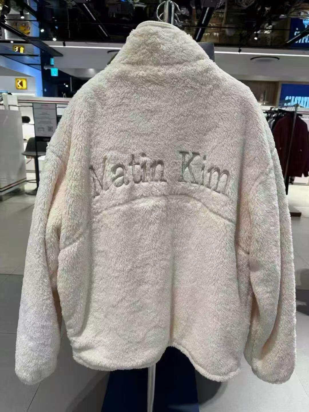 Matin kim羊羔毛外套 原價198.000won 特價💰（預購10-14天）