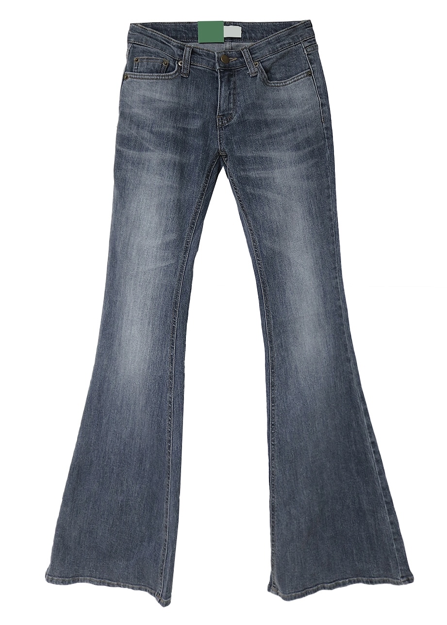 Wash Low-Rise Bootcut Denim